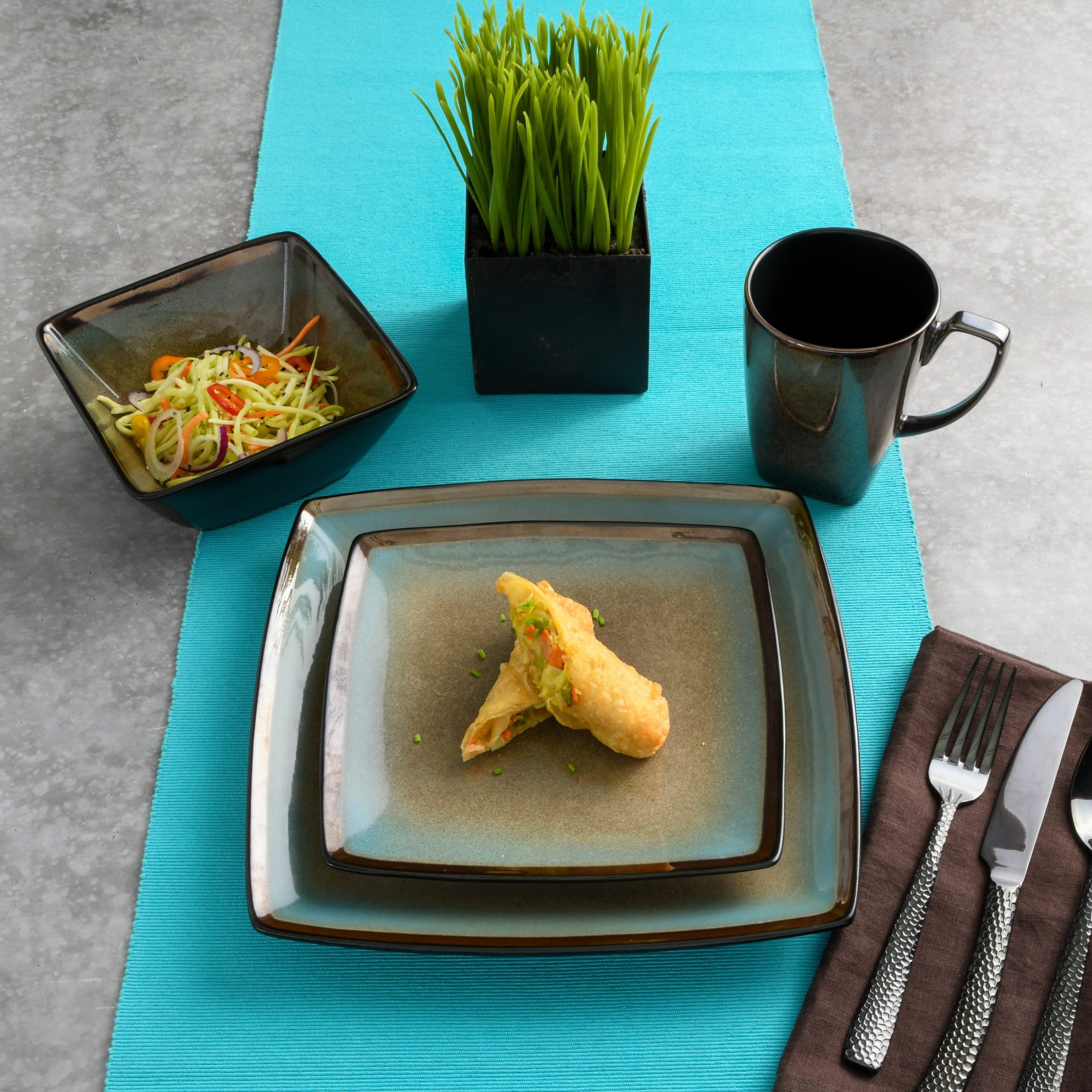 Gibson Elite Tequesta 16-Piece Reactive Stoneware Dinnerware Set - Image 3
