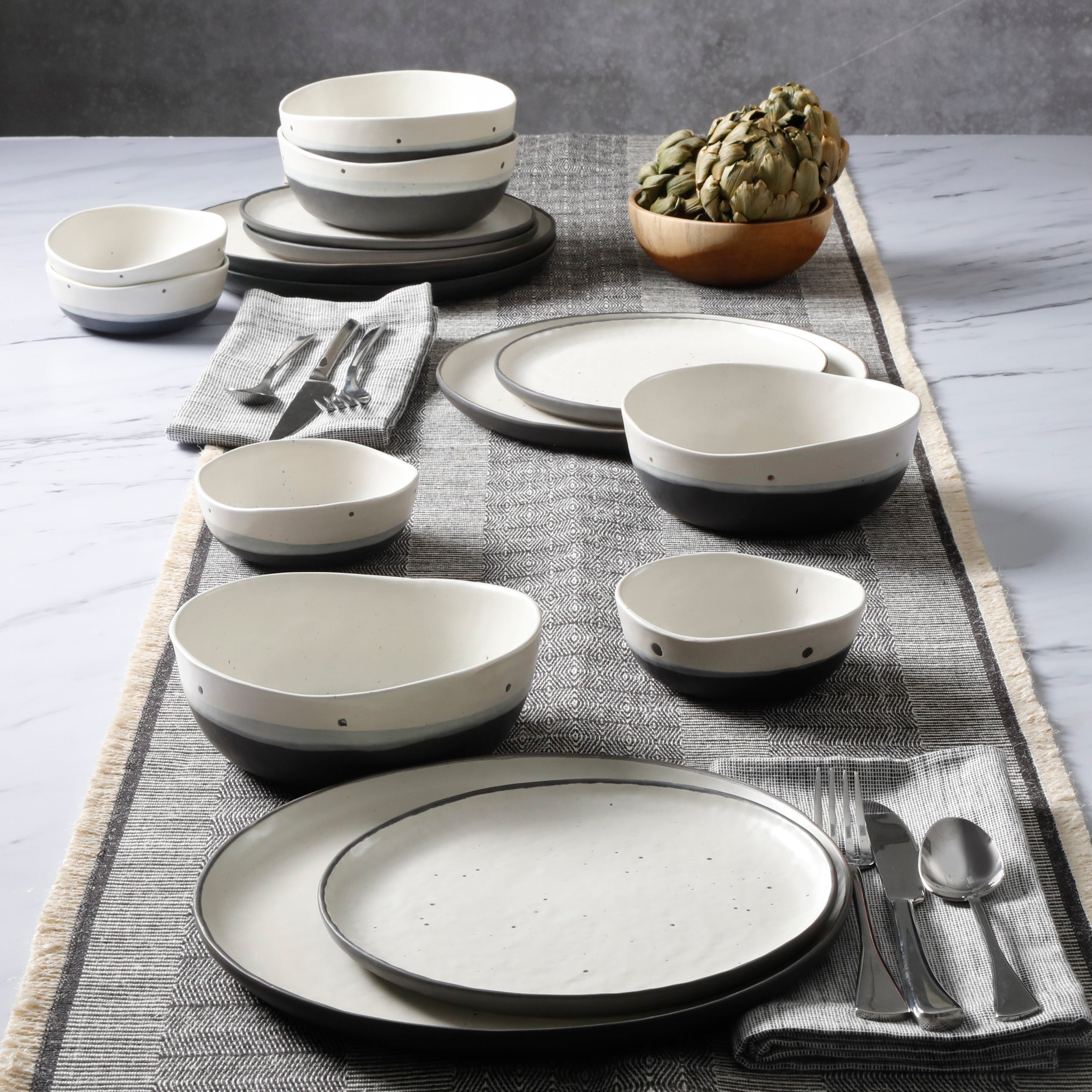 Gibson Elite Rhinebeck 16-Piece Double Bowl Reactive Stoneware Dinnerware Set - Image 4