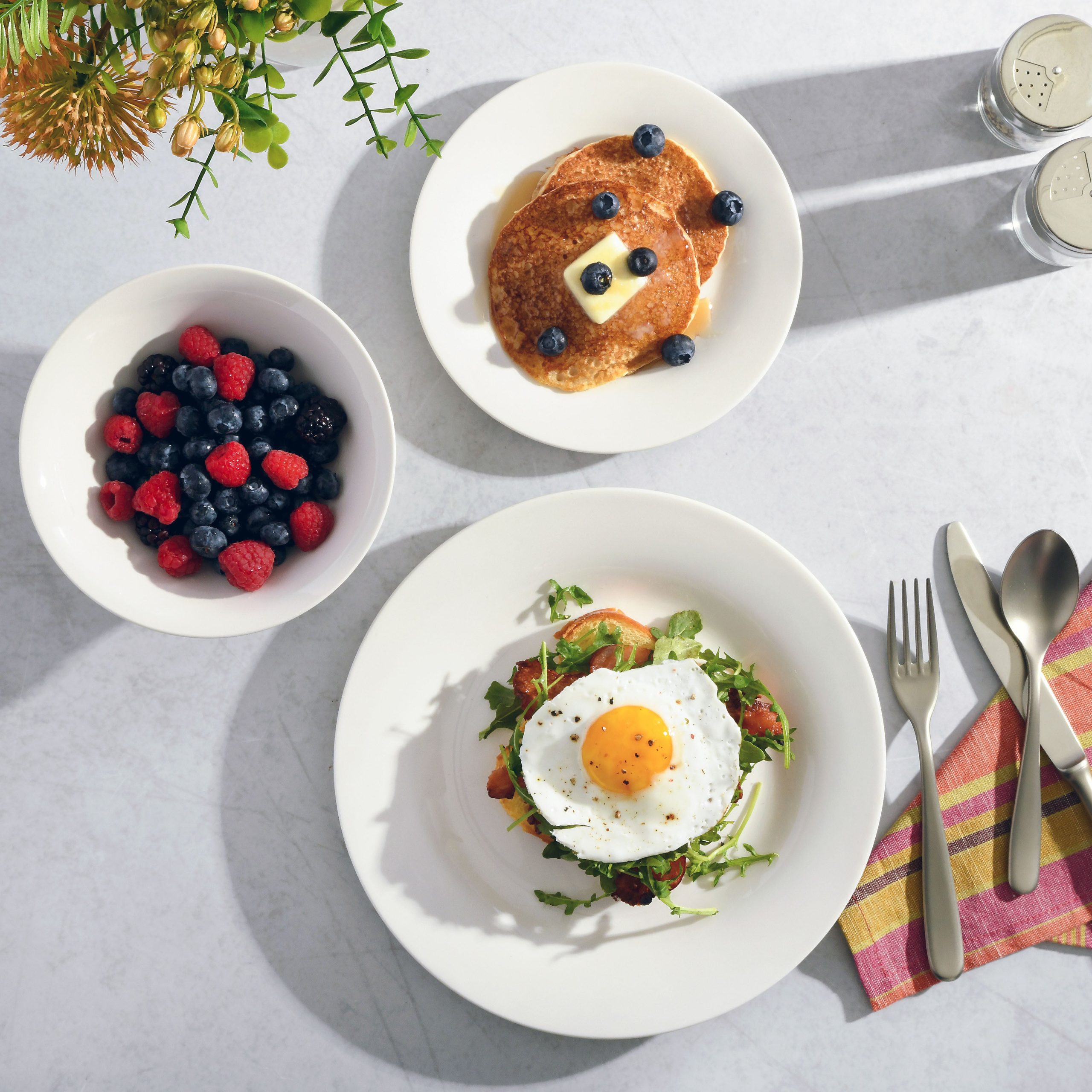 Gibson Home Everyday Round 12-Piece Fine Ceramic Dinnerware Set - Image 2