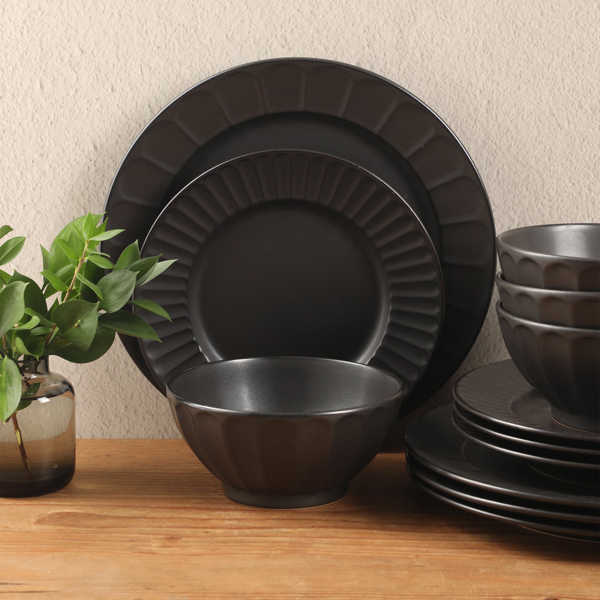 Gibson Elite Winchester Way 12-Piece Embossed Stoneware Dinnerware Set – Reactive Matte Glaze, Durable Lightweight-Tech Plates & Bowls, Everyday Dish Set, Microwave & Dishwasher Safe – Off-White - Image 13