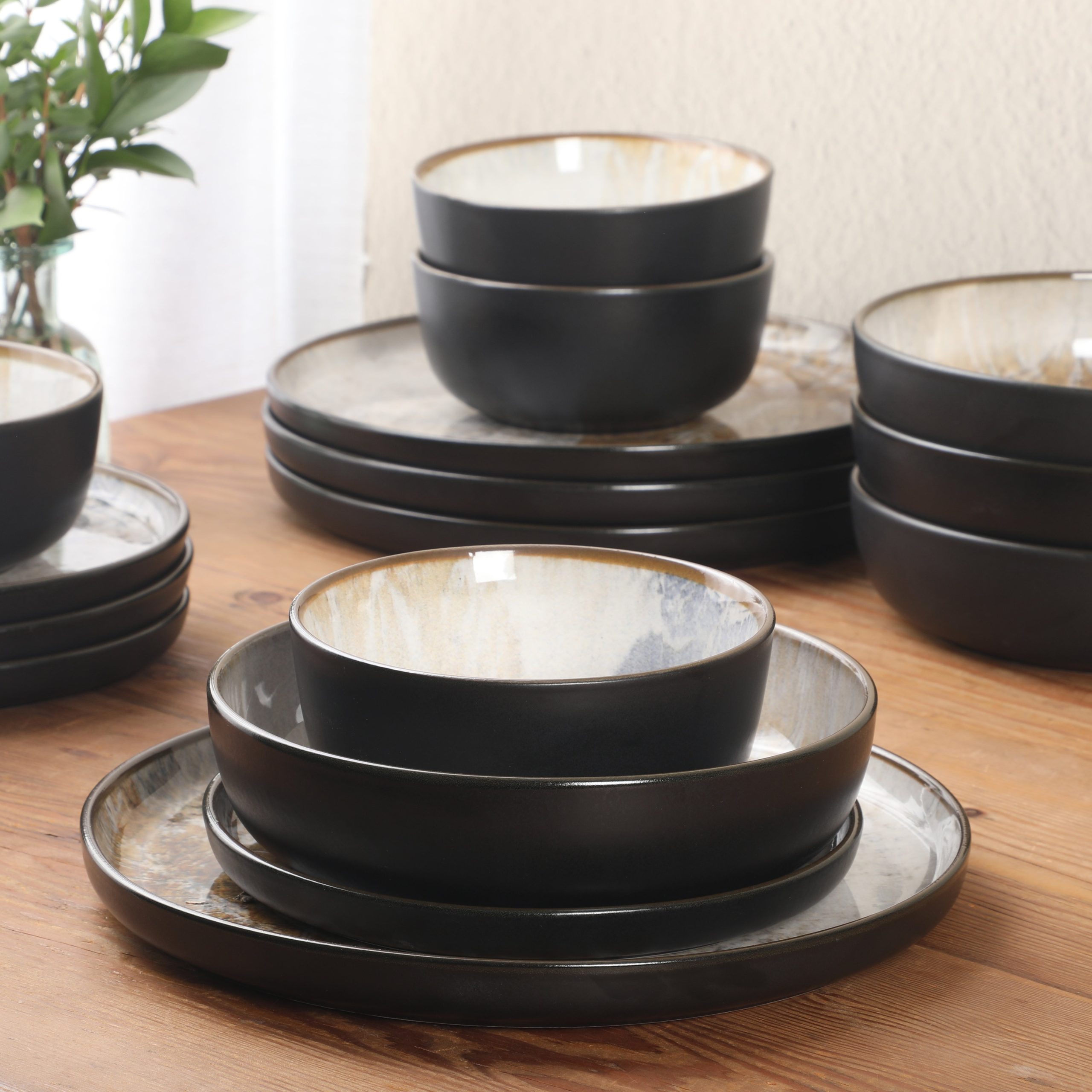 Gibson Elite Chantilly Hill 16-Piece Porcelain Dinnerware Set, Round Plates & Bowls, Multicolor Leaf Design, Microwave & Dishwasher Safe, Service for 4 - Image 3