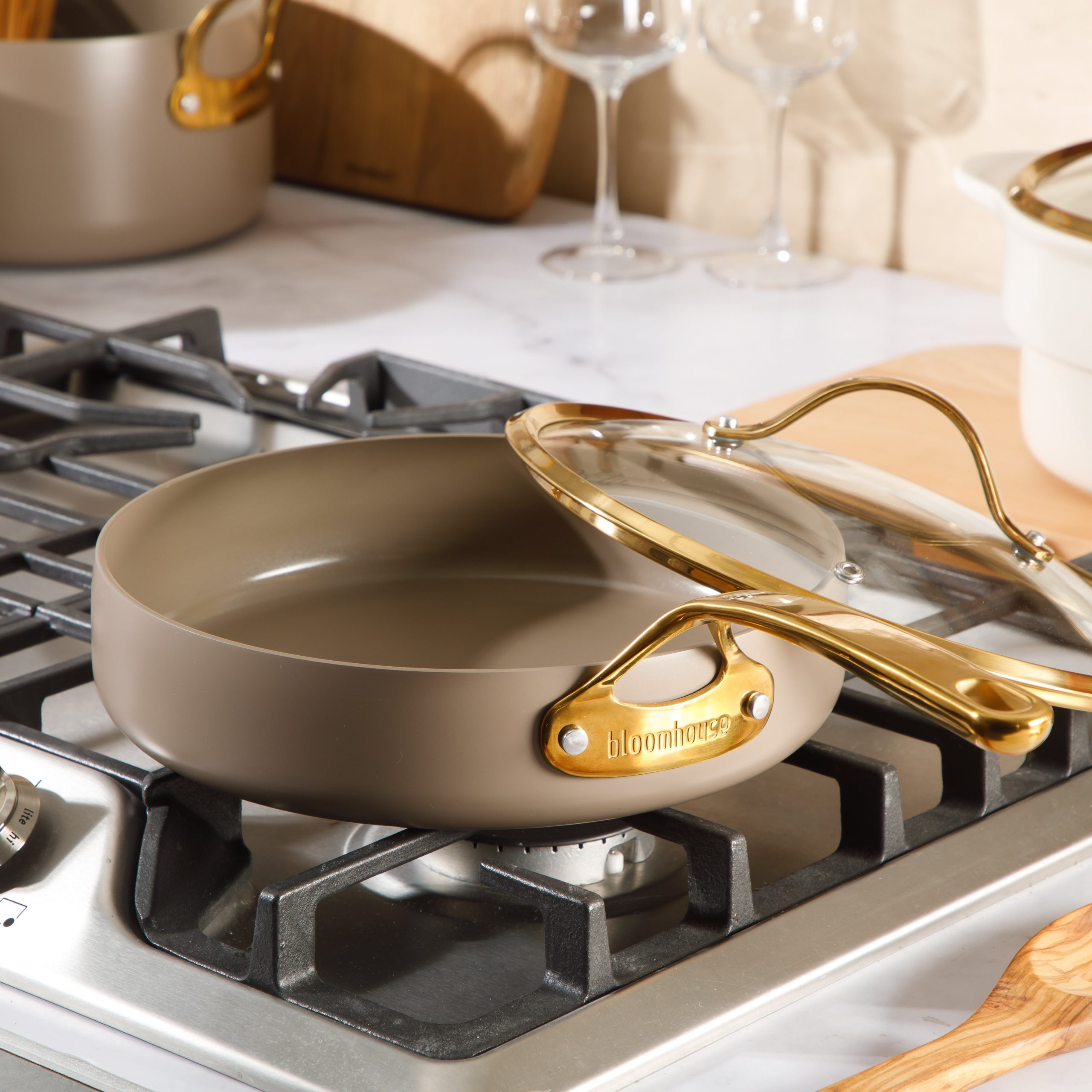 Bloomhouse 10 Inch Heavy Duty Aluminum Premium PFA Free Ceramic Nonstick Saute/Deep Frying Pan Skillet with Lid - Linen White with Gold Handle - Image 12