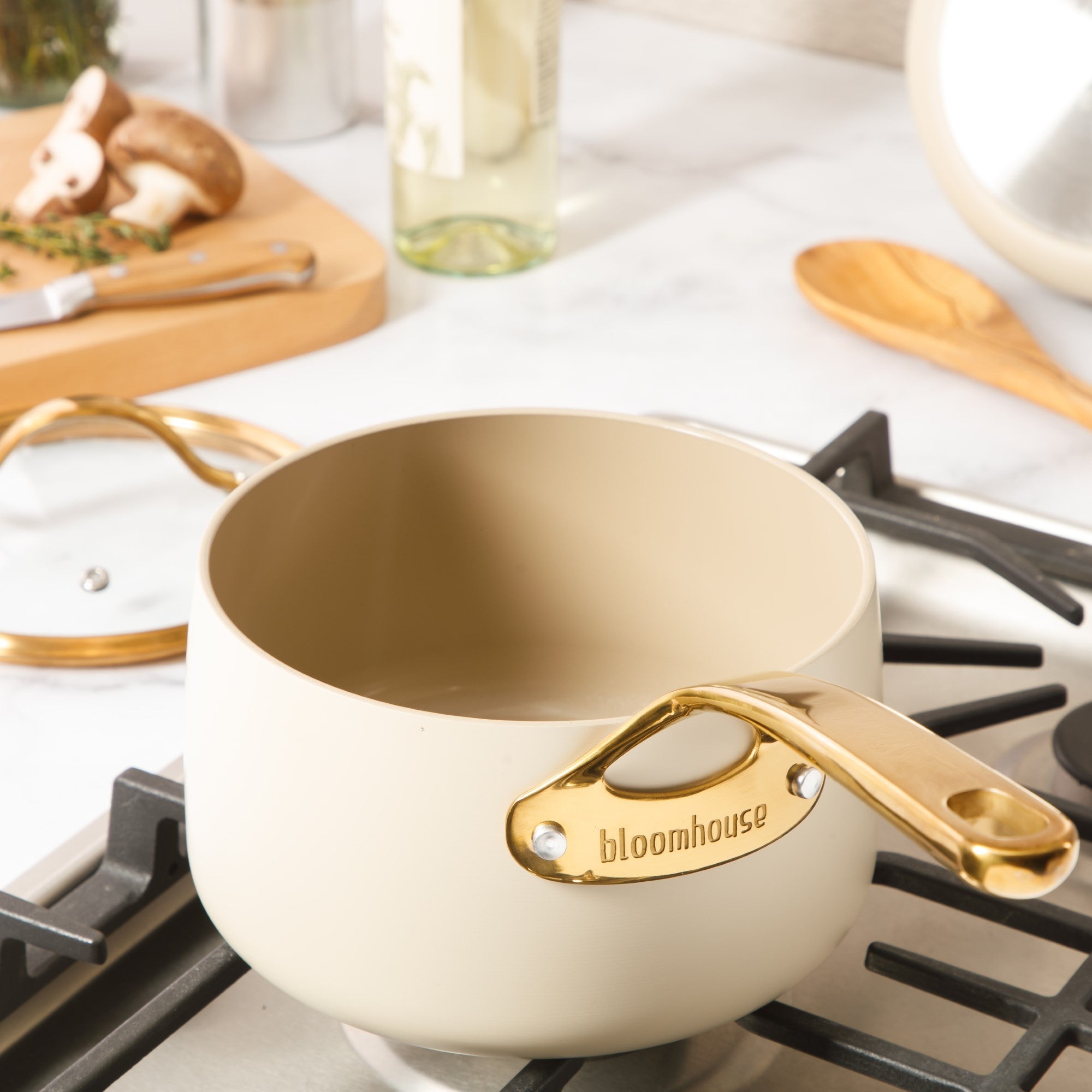 Bloomhouse 3 Quart Heavy Duty Aluminum Premium PFA Free Ceramic Nonstick Saucepan with Lid - Linen White with Gold Handle - Image 6