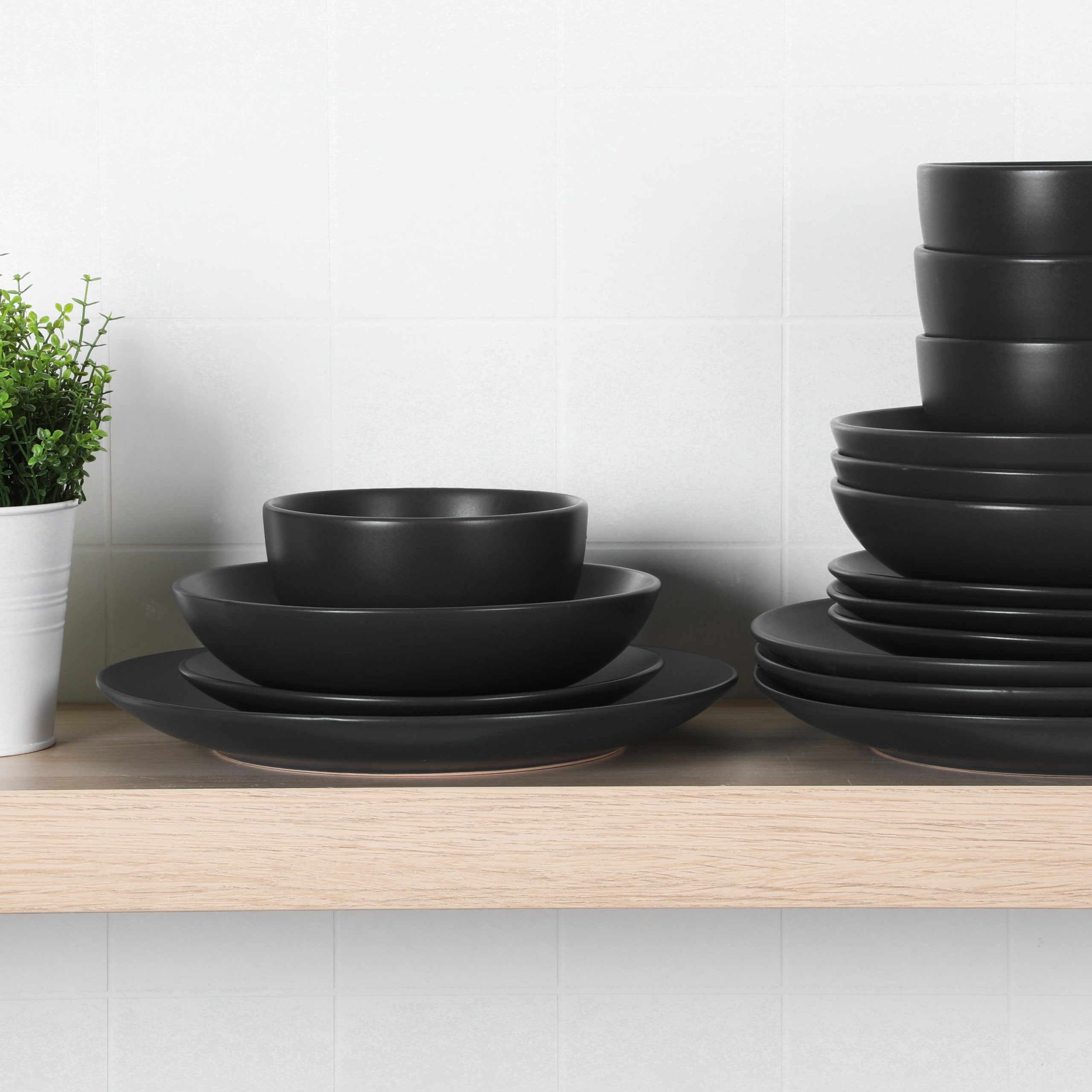 Gibson Home Queenslane 16 Piece Double Bowl Plates and Bowls Dinnerware Set - Image 10