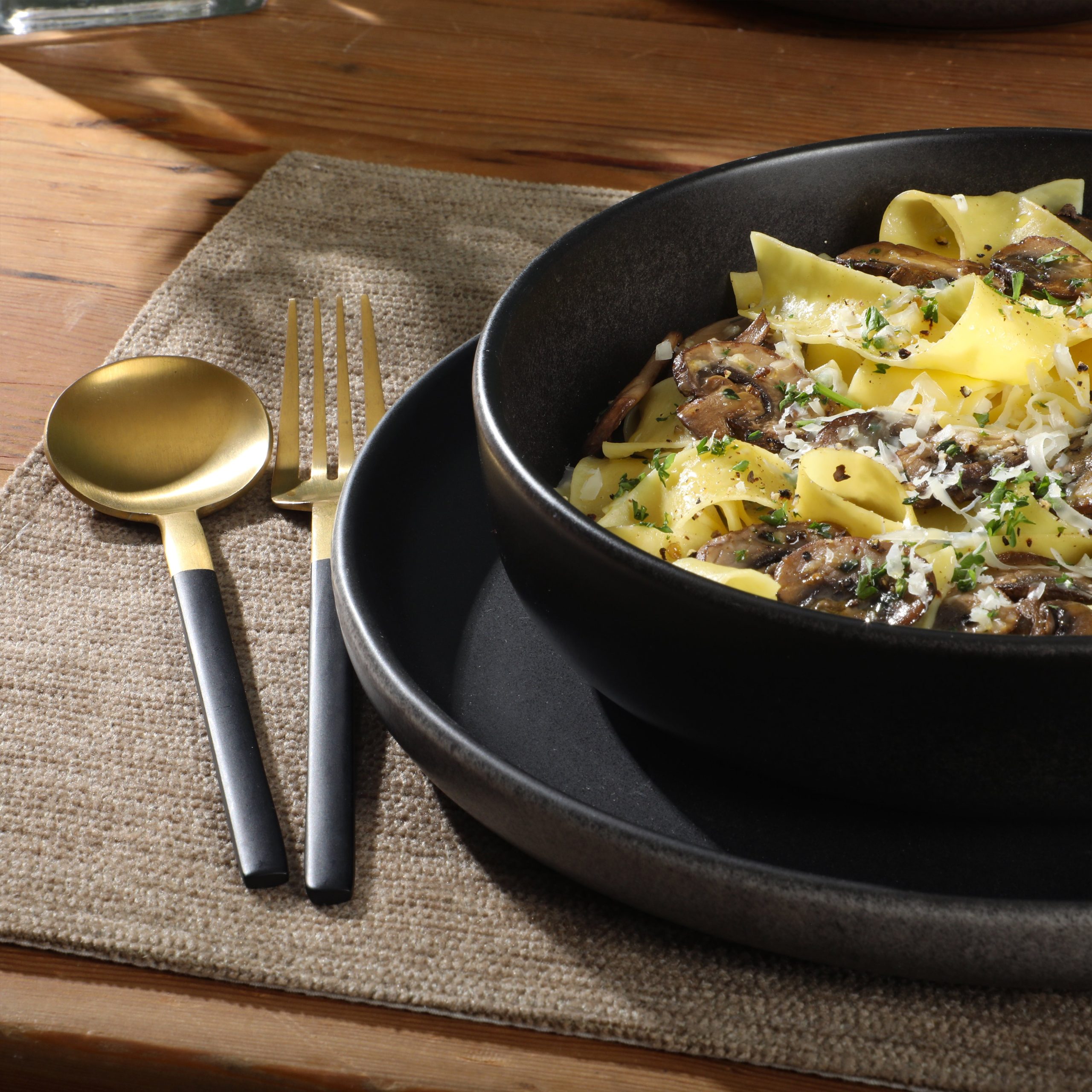 Gibson Elite Pasco 16 Piece (Service for 4) Plates and Bowls Double Bowl Reactive Glaze Dishes Stoneware Ceramic Dinnerware Set - Image 4
