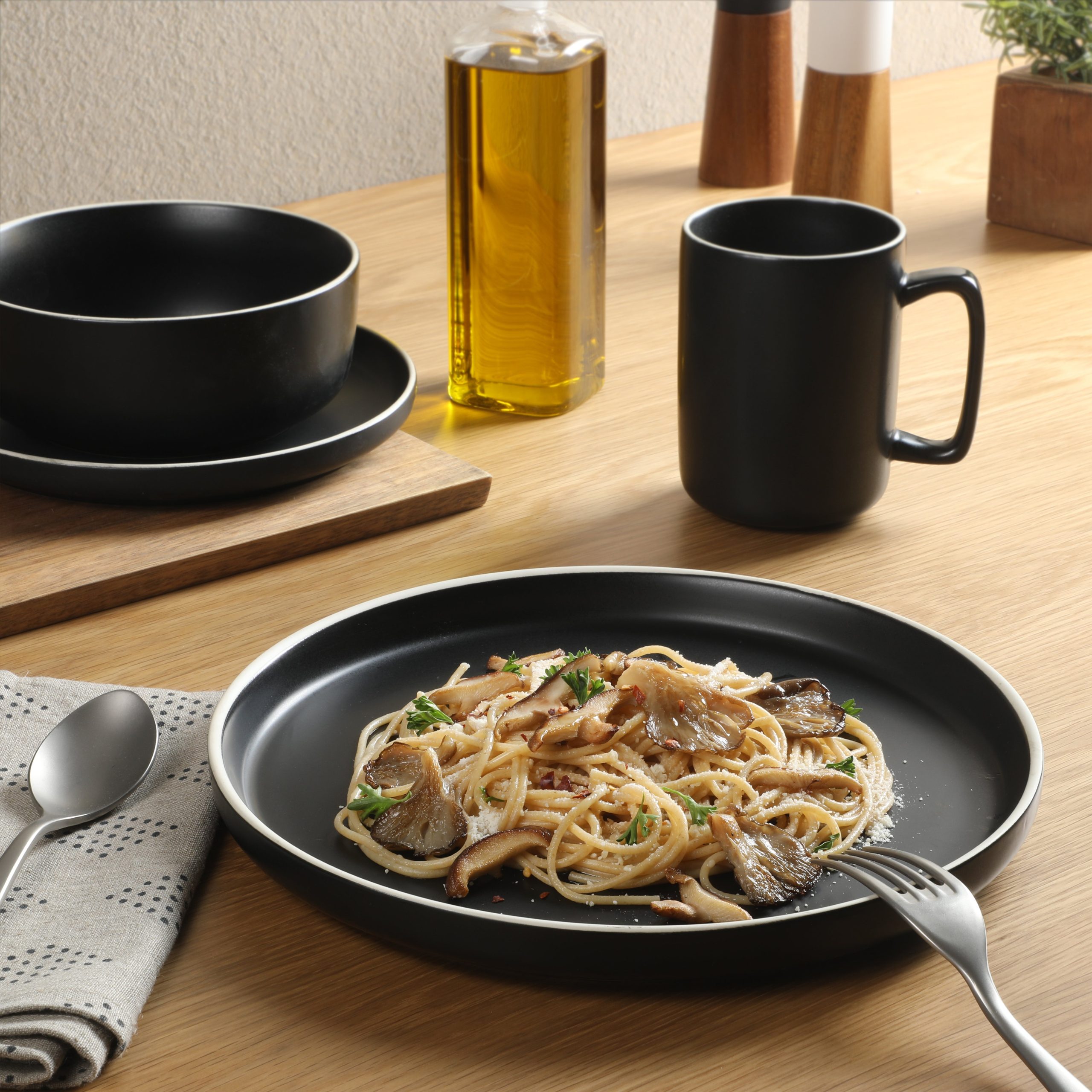 Gibson Home Zuma Nuevo 32 Piece Plates, Bowls, and Mug (Service for 8) Dinnerware Set - Black - Image 2