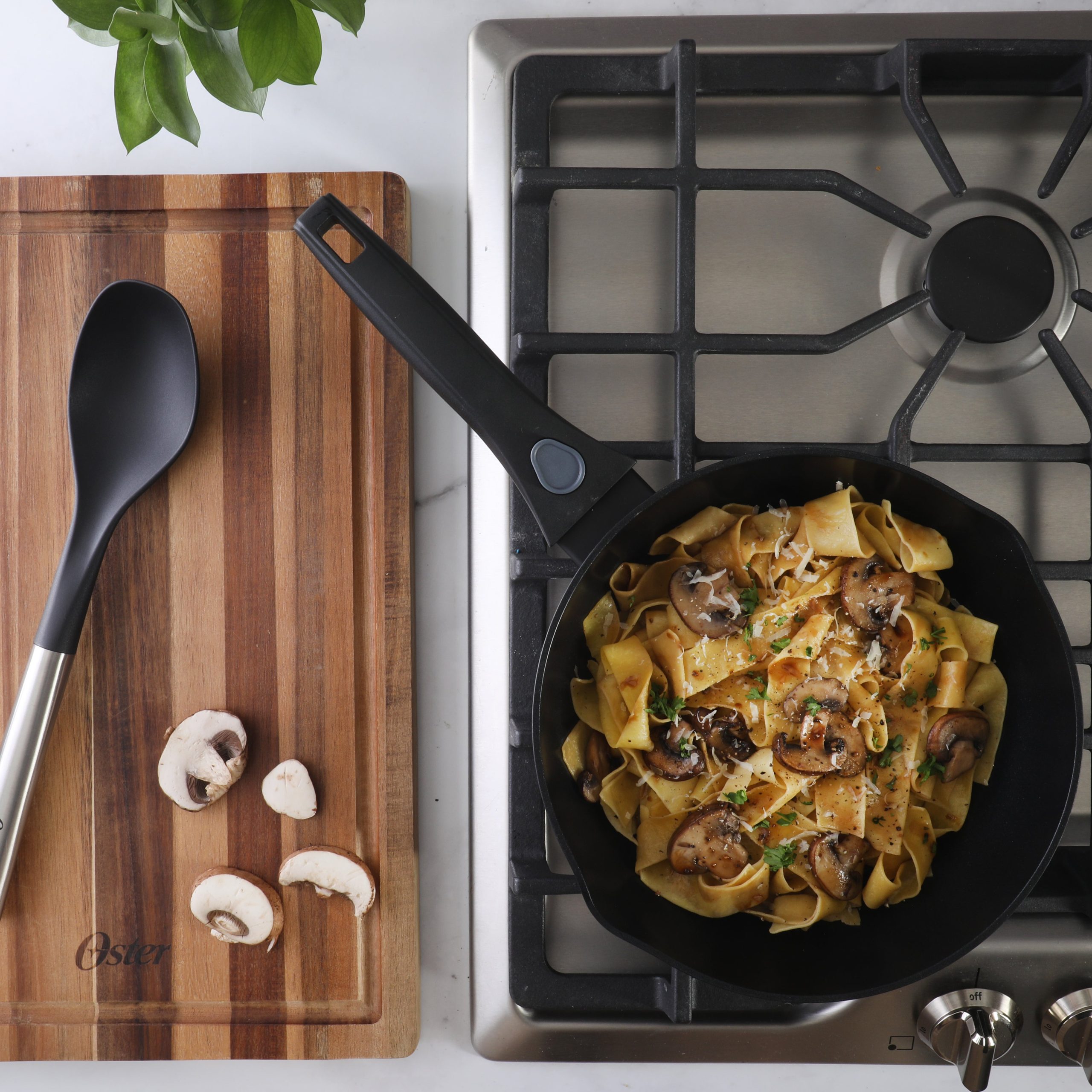 Oster SmartHandle Advance 13-Piece Nonstick Cookware Set – Matte Black Finish, Induction Base, Detachable Handles, Forged Aluminum, Oven & Dishwasher Safe, With Utensils & Pan Protectors - Image 2