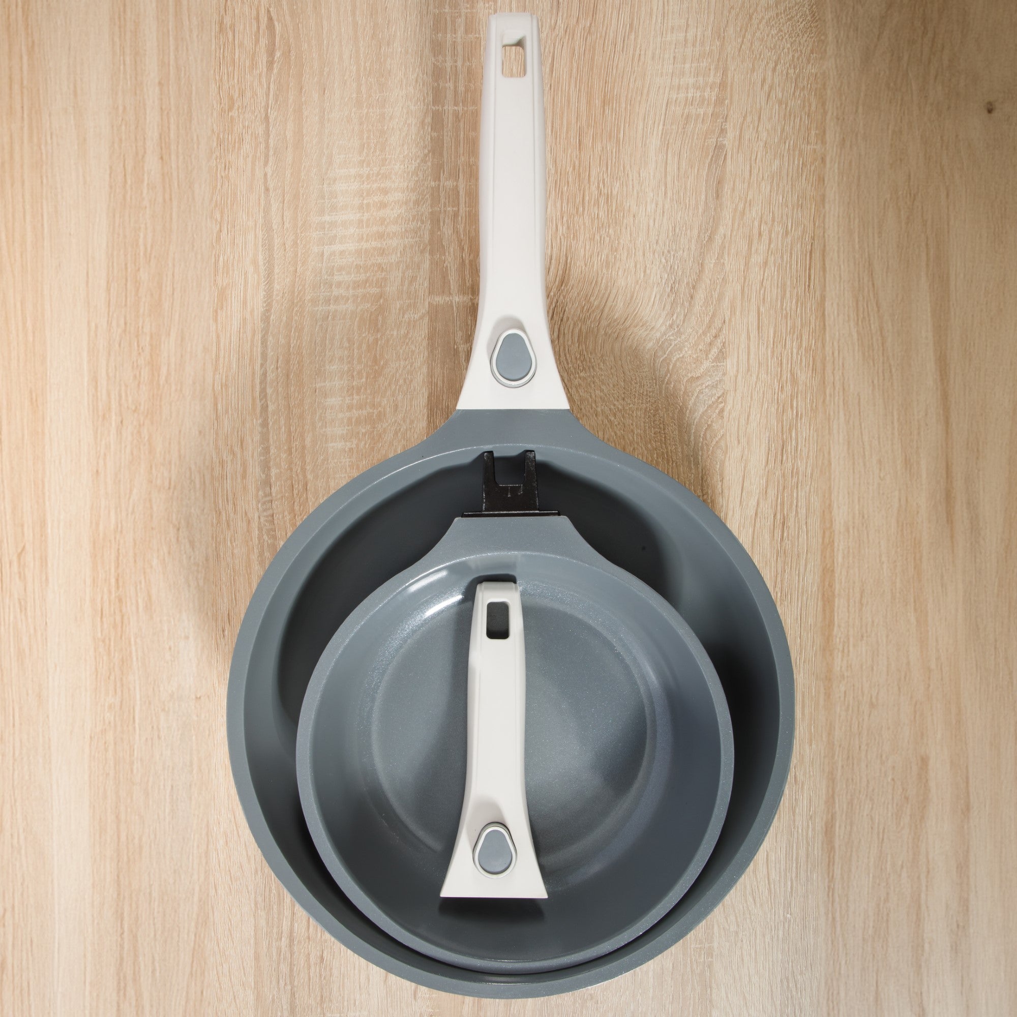Sur La Table Kitchen Essentias Craft Studio Cast Aluminum Detachable Handle 8 and 10 Inch Fry Pan Set With PFA Free Premium Ceramic Non Stick Removable Handle Skillet Set - Induction Safe -Eggshell White - Image 11