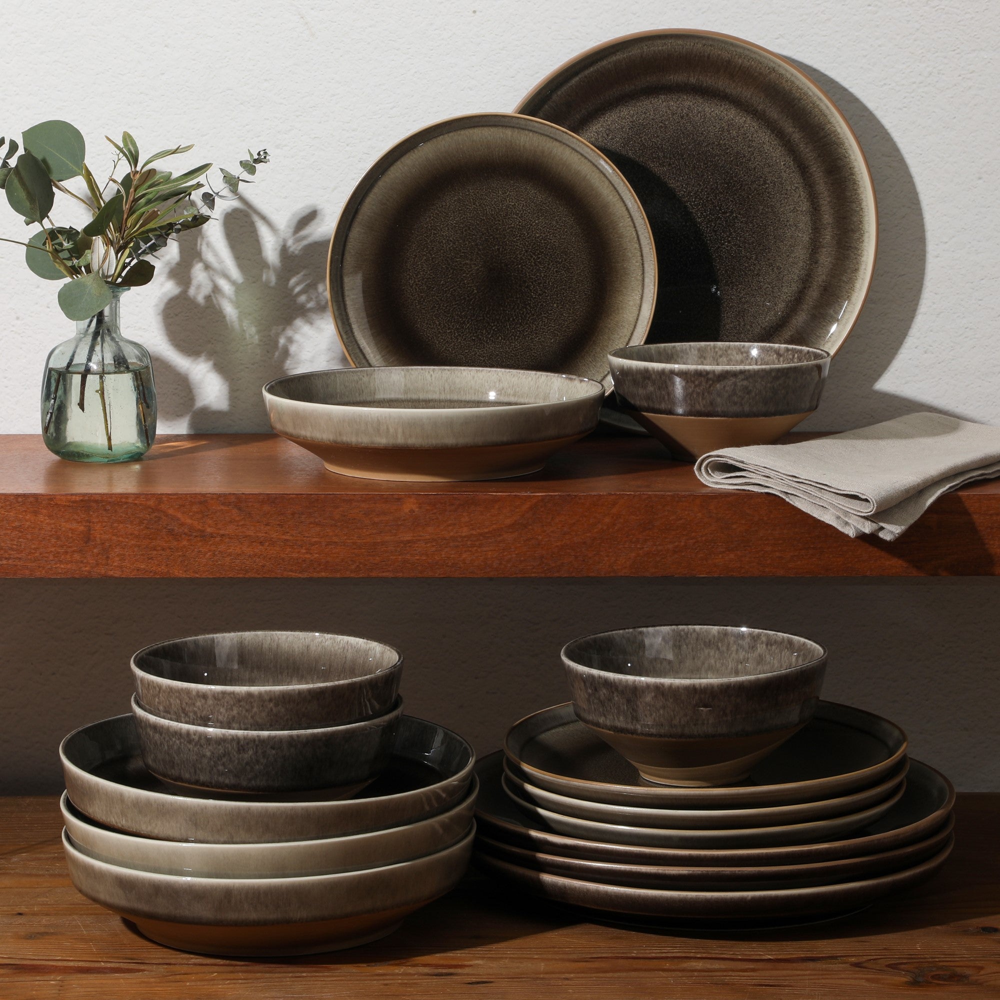 Gibson Elite Hailstone 16 Piece Stonewe Reactive Glaze (Service for 4) Ceramic Plates and Bowls Dinnerware Set - Image 10