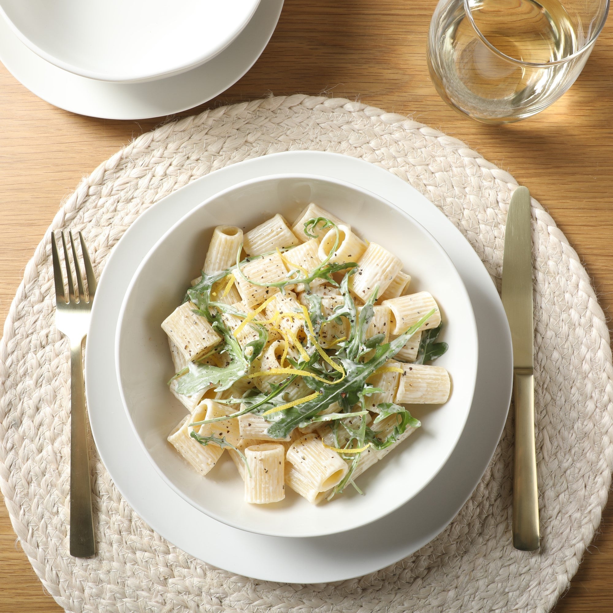 Gibson Home Lindendale 16 Piece Porcelain Ceramic Plates and Bowls Dishes Scratch and Chip Resistant Service for 4 Dinnerware Set - White - Image 12