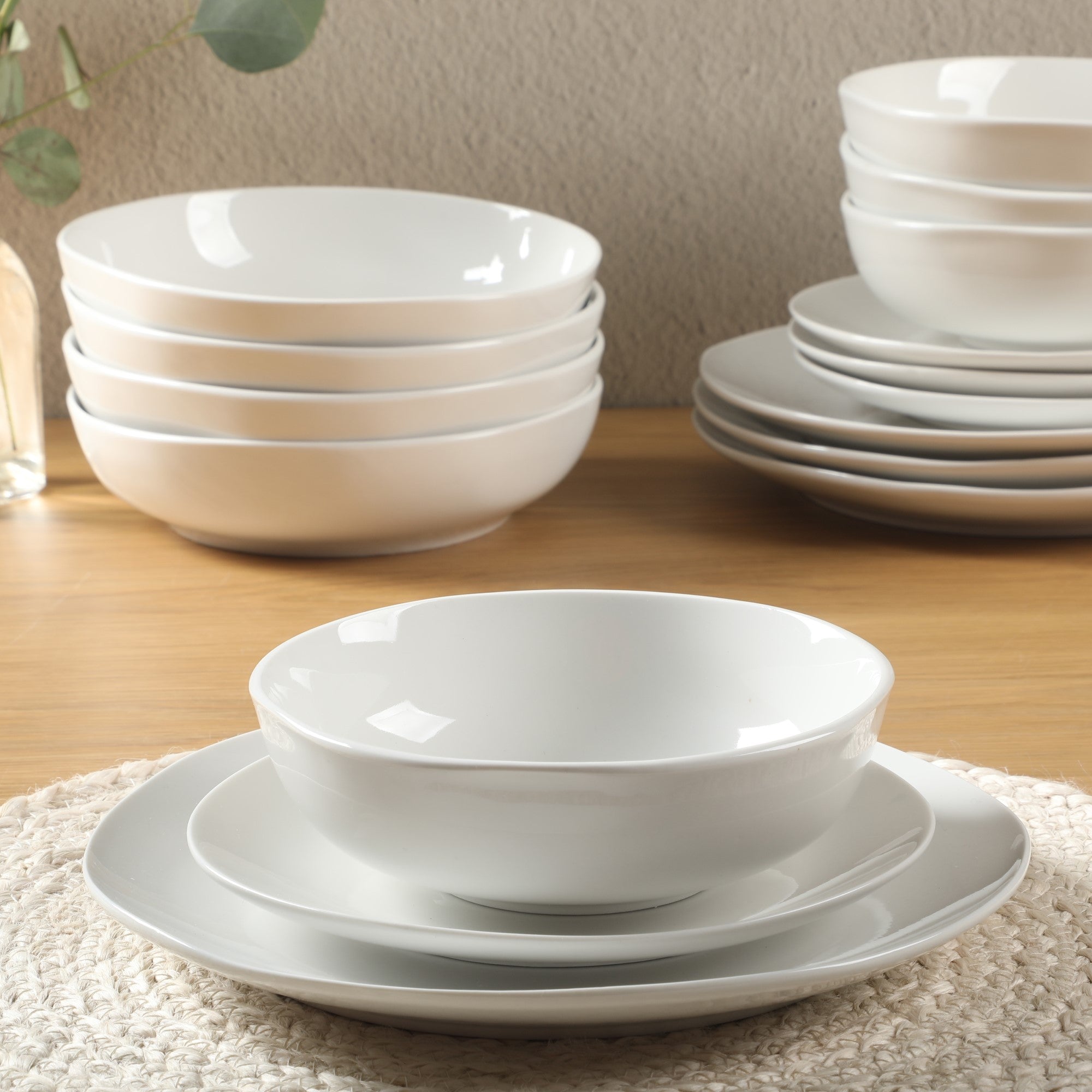 Gibson Home Lindendale 16 Piece Porcelain Ceramic Plates and Bowls Dishes Scratch and Chip Resistant Service for 4 Dinnerware Set - White - Image 13