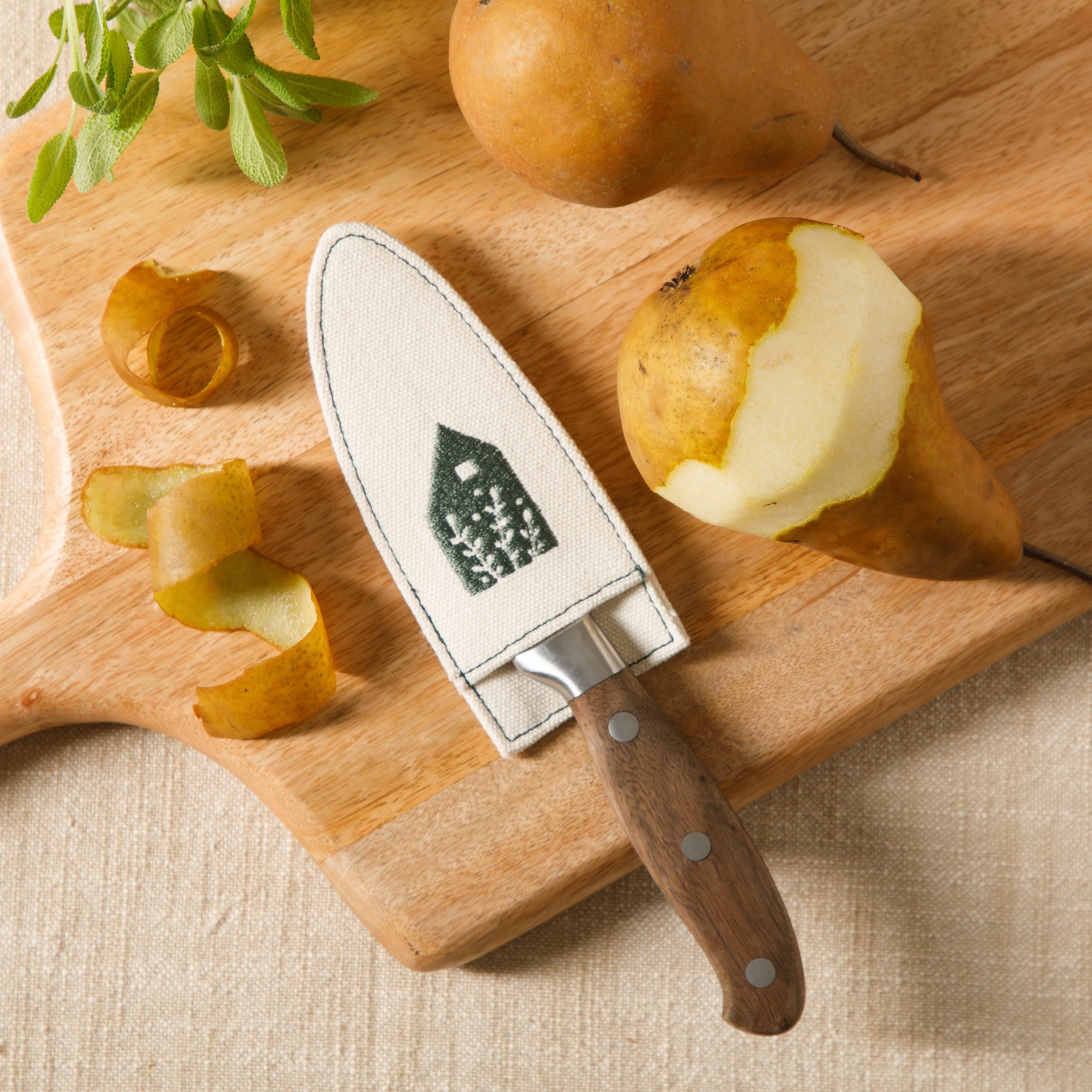 Bloomhouse 3.5 Inch German Steel Paring Knife W/ Walnut Wood Forged Handle - Image 4