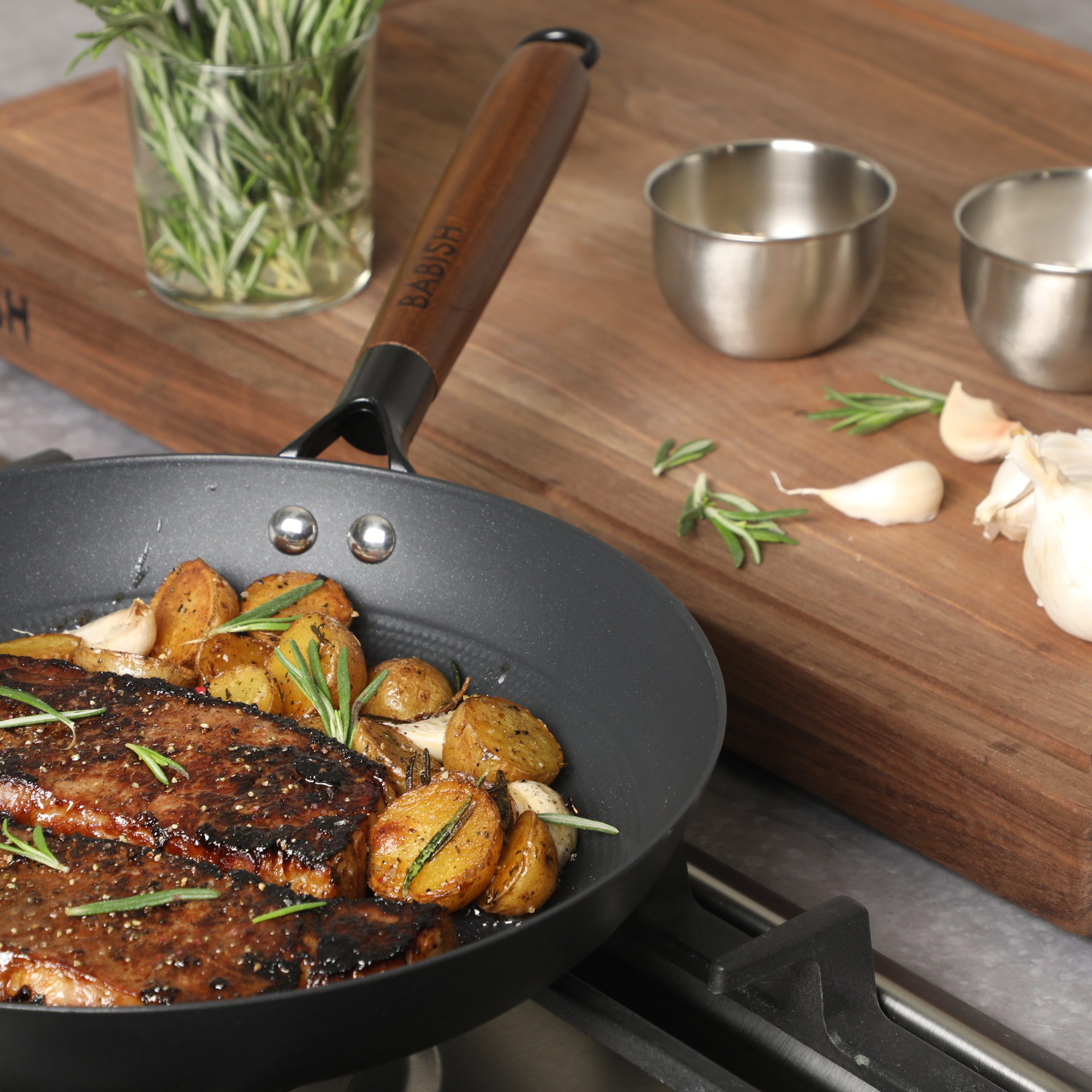 Babish 9.5 Inch/11 Inch Cast Iron Skillet with Wooden Handle, Pre-Seasoned Nonstick Pan with Honeycomb Cooking Surface, Induction Oven Safe Skillet - Image 9
