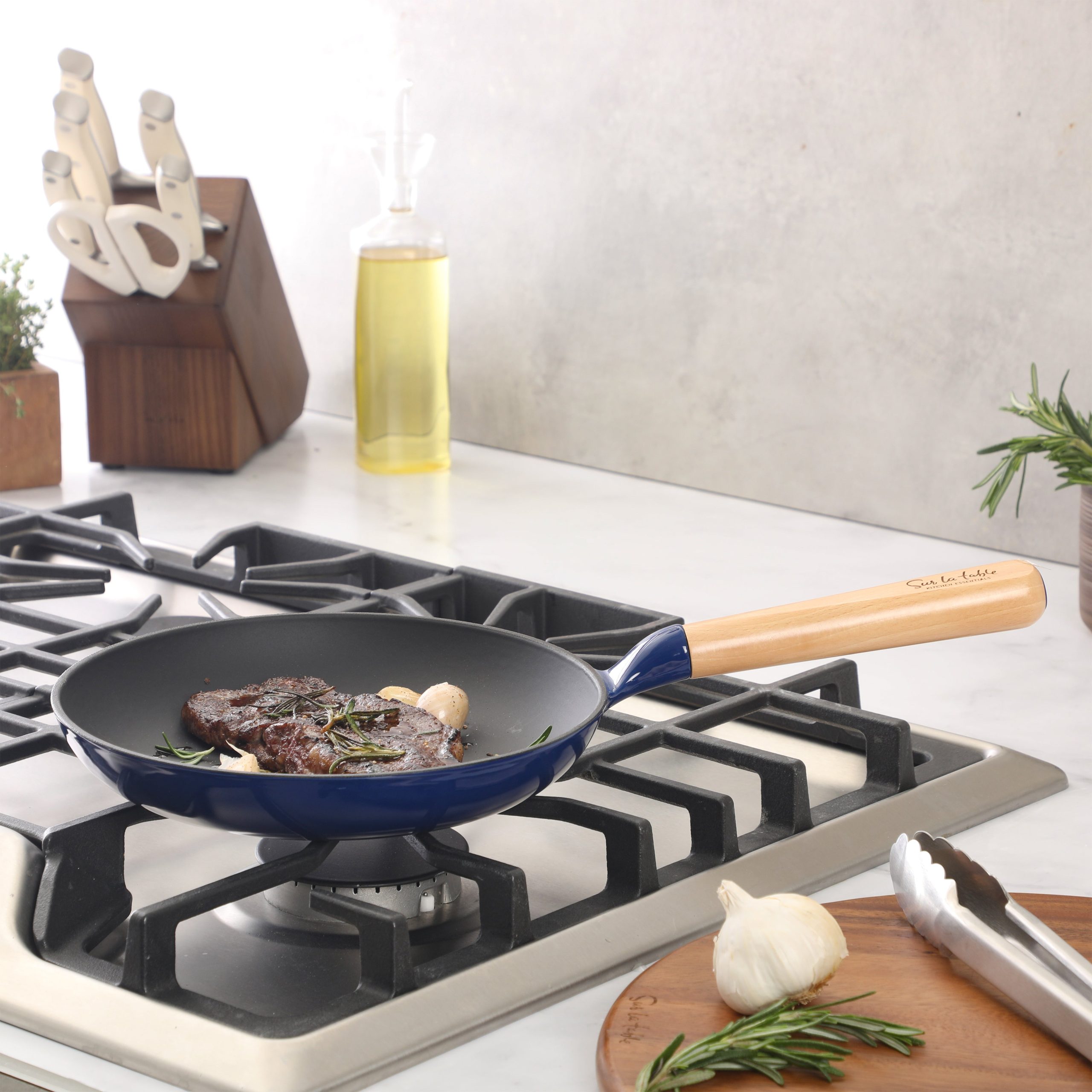 Sur La Table Kitchen Essential Main Canteen 9.5" Pre-Seasoned Cast Iron Skillet w/ Wood Handle, Natural Nonstick Lightweight Frying Pan for Searing, Sautéing & Everyday Cooking - Image 2