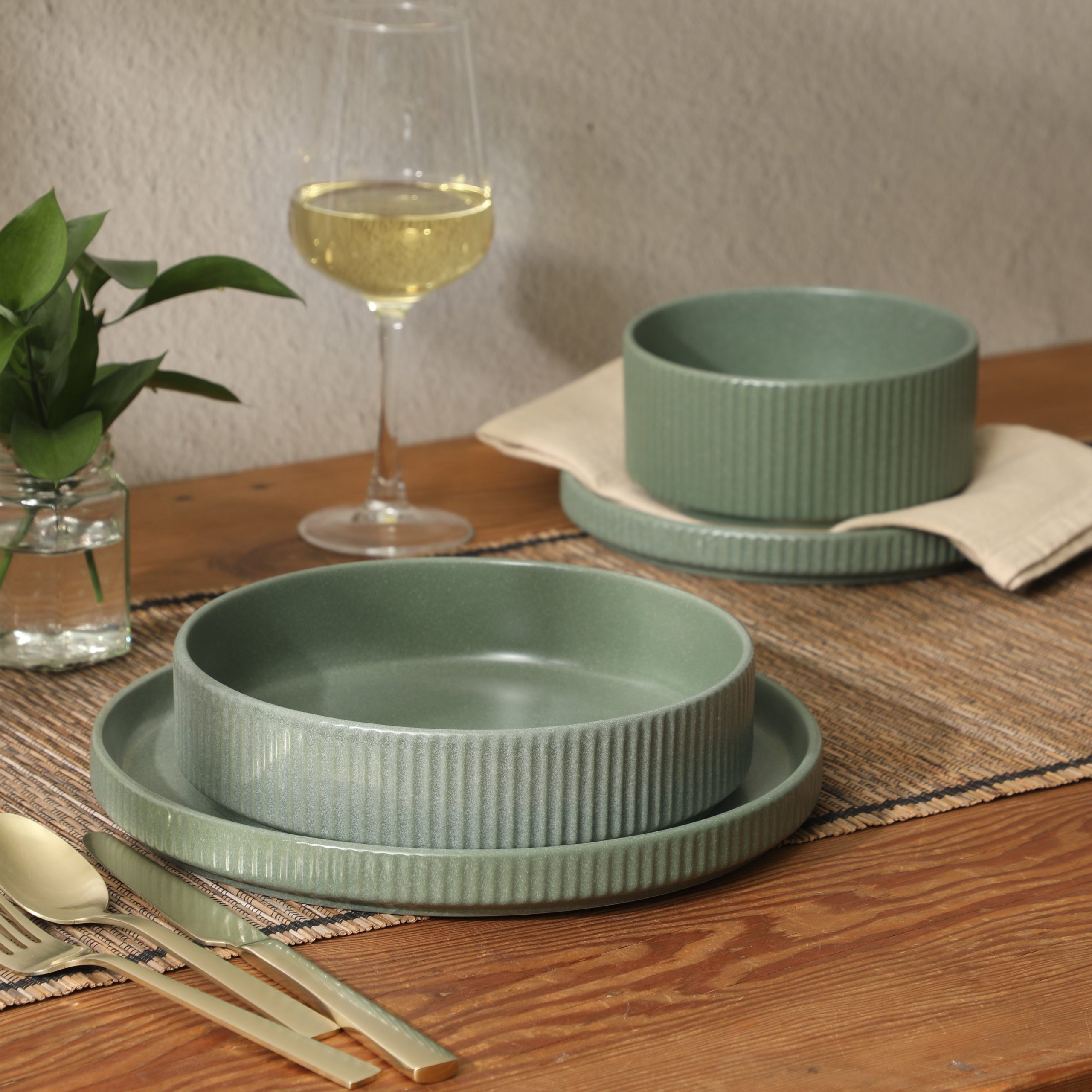 Gibson Elite Deerfield 16-Piece Stoneware Dinnerware Set – Stackable Plates and Bowls, Reactive Glaze Finish, Service for 4 – Microwave & Dishwasher Safe - Image 13