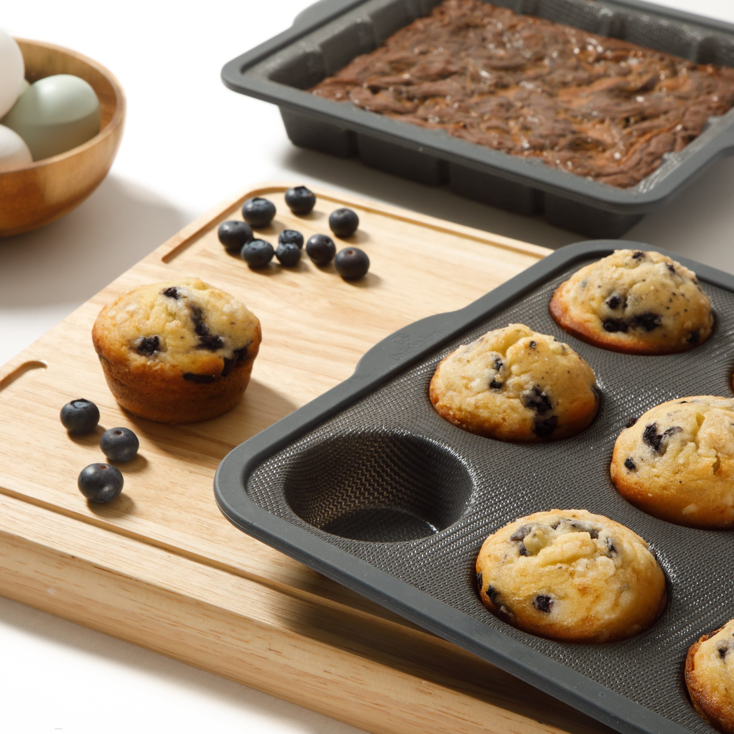 Calphalon Omni Exclusive Technology Fiber Glass Silicone Gel 6 Piece Ultra Air Flow Bakeware Set - Image 4