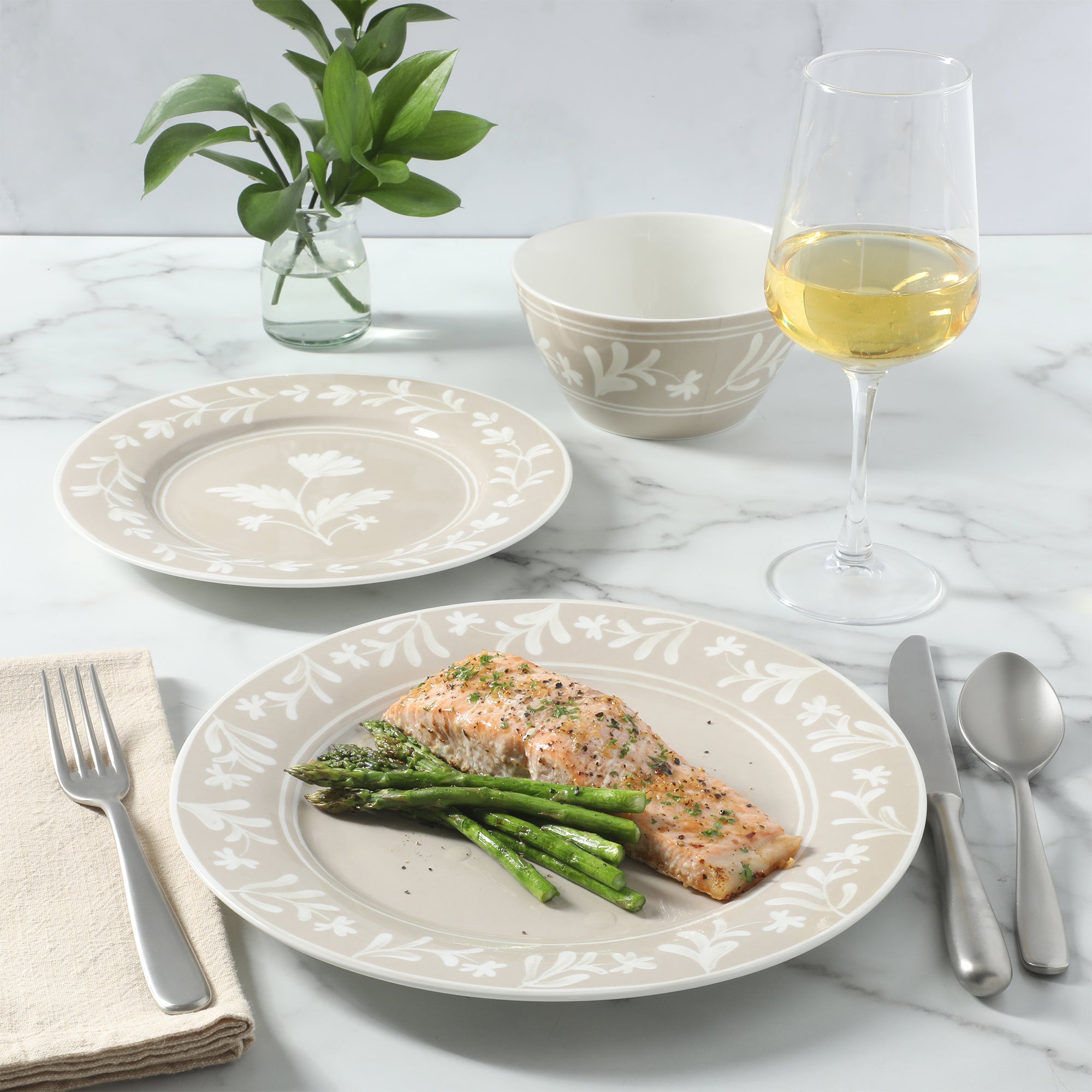 Martha Stewart Maiden Crown 12-Piece Dinnerware Set – Vegan Bone China Ceramic Plates & Bowls – Floral Design – Service for 4 – Dishwasher & Microwave Safe - Image 7