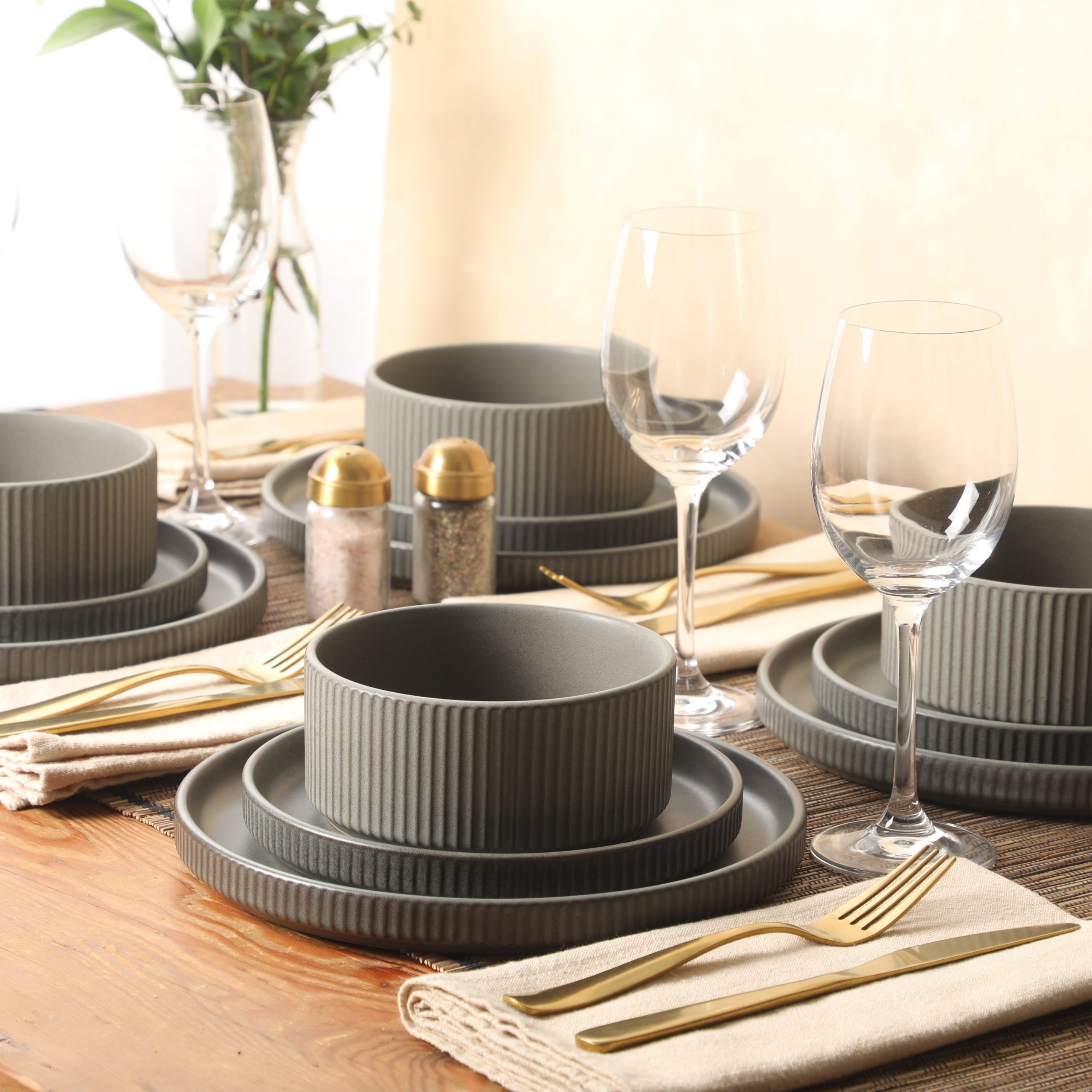 Gibson Elite Townscape Plates and Bowls 12 Piece Dinnerware Set, Service for 4 - Image 13