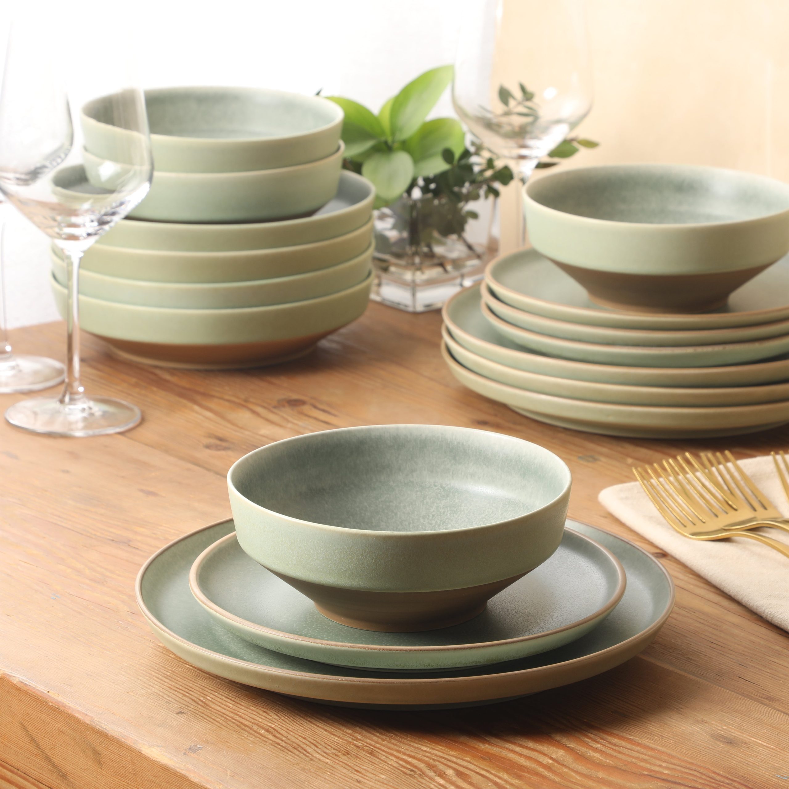 Gibson Elite Octavia Place 16 Piece Stoneware Dinnerware Set, Service for 4, Coupe Modern Plates & Bowls, Reactive Glaze Finish, Green, Microwave & Dishwasher Safe - Image 3
