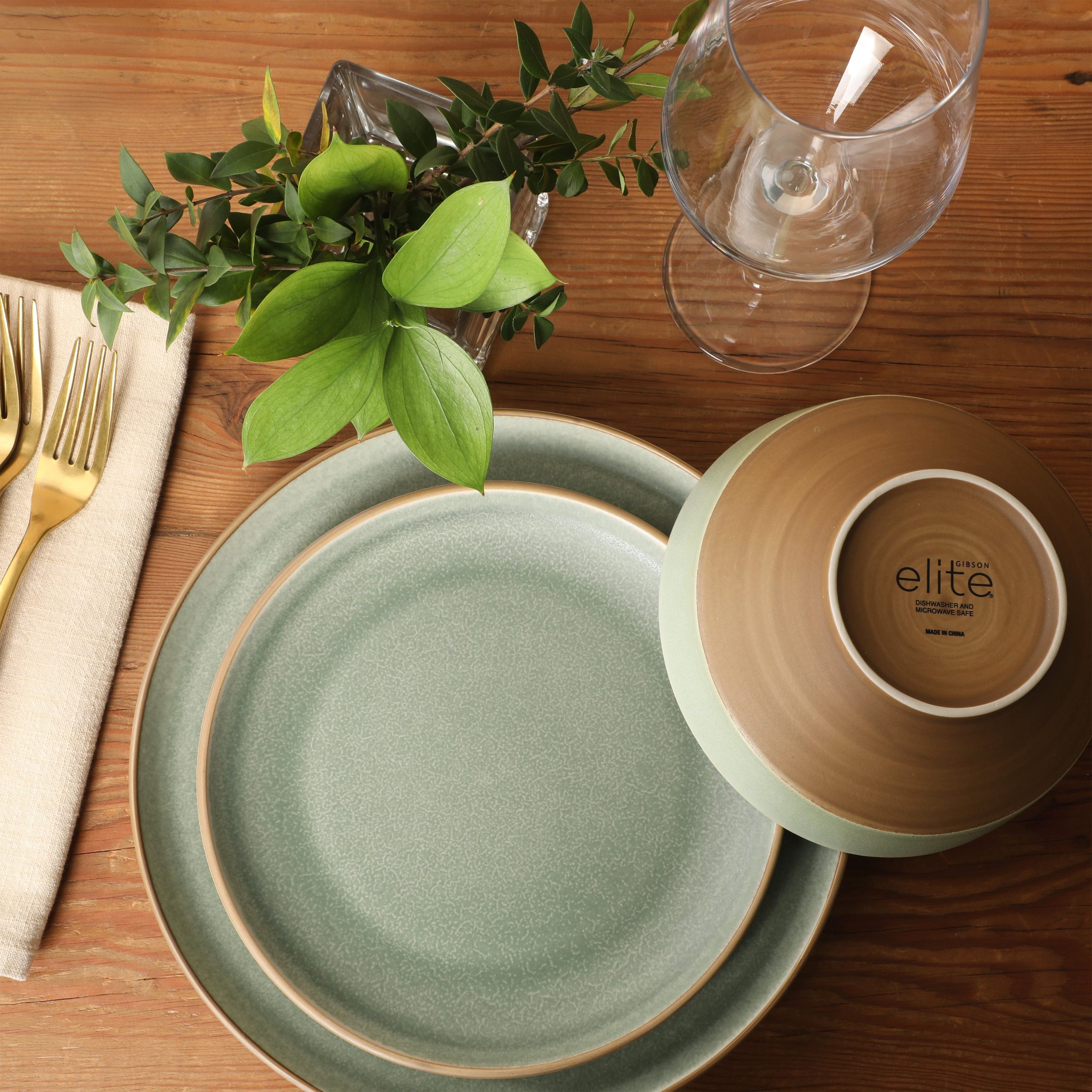 Gibson Elite Octavia Place 16 Piece Stoneware Dinnerware Set, Service for 4, Coupe Modern Plates & Bowls, Reactive Glaze Finish, Green, Microwave & Dishwasher Safe - Image 4