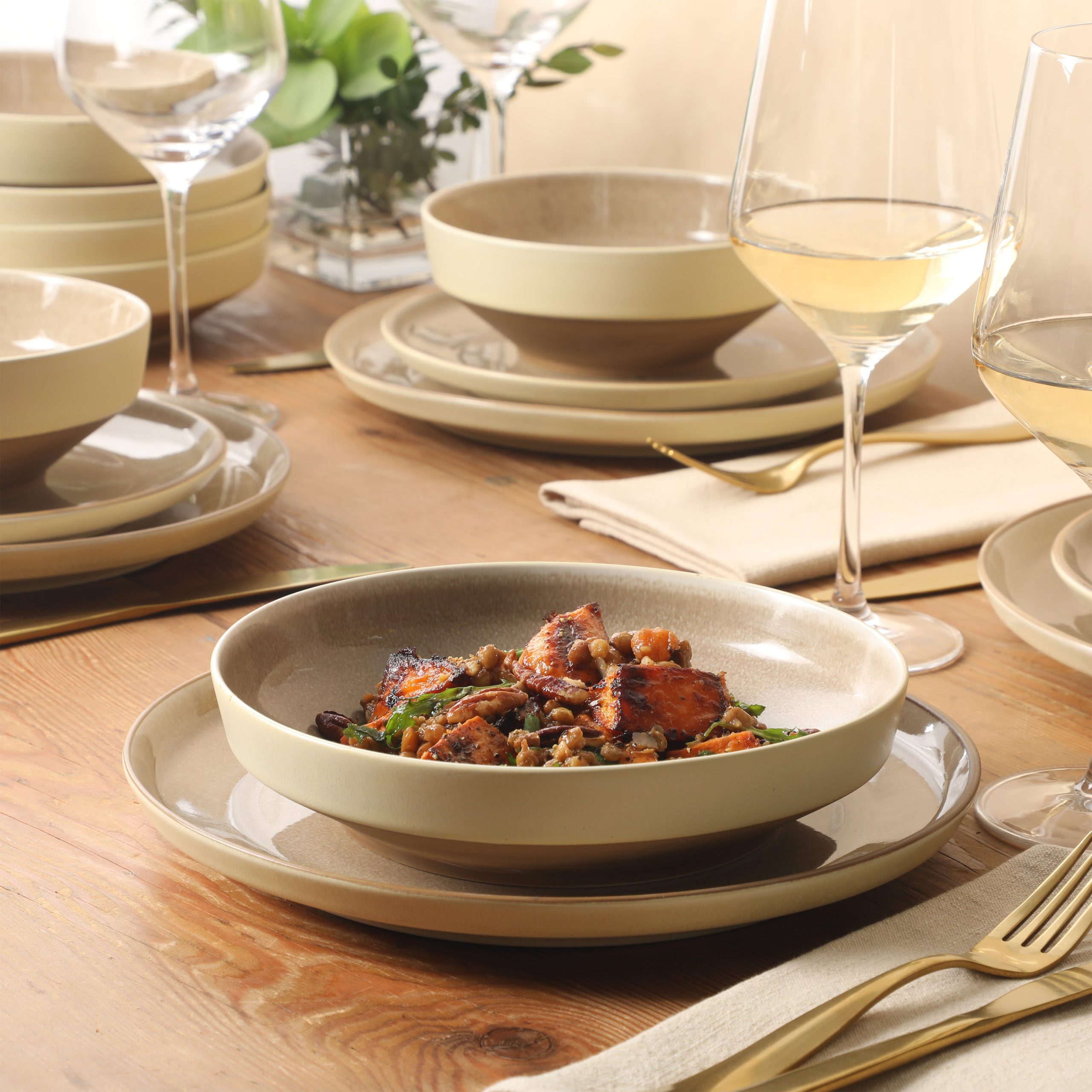 Gibson Elite Octavia Place 16 Piece Stoneware Dinnerware Set, Service for 4, Coupe Modern Plates & Bowls, Reactive Glaze Finish, Green, Microwave & Dishwasher Safe - Image 15