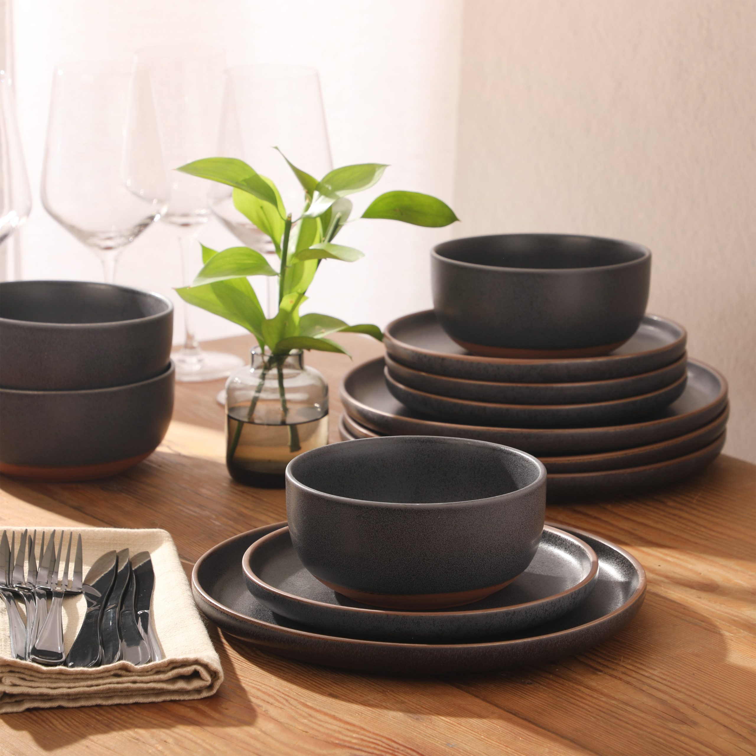 Gibson Elite Abbey Circle 12 Piece (Service for 4) Plates and Bowls Reactive Matte Glaze Dishes Stoneware Ceramic Dinnerware Set - Image 2