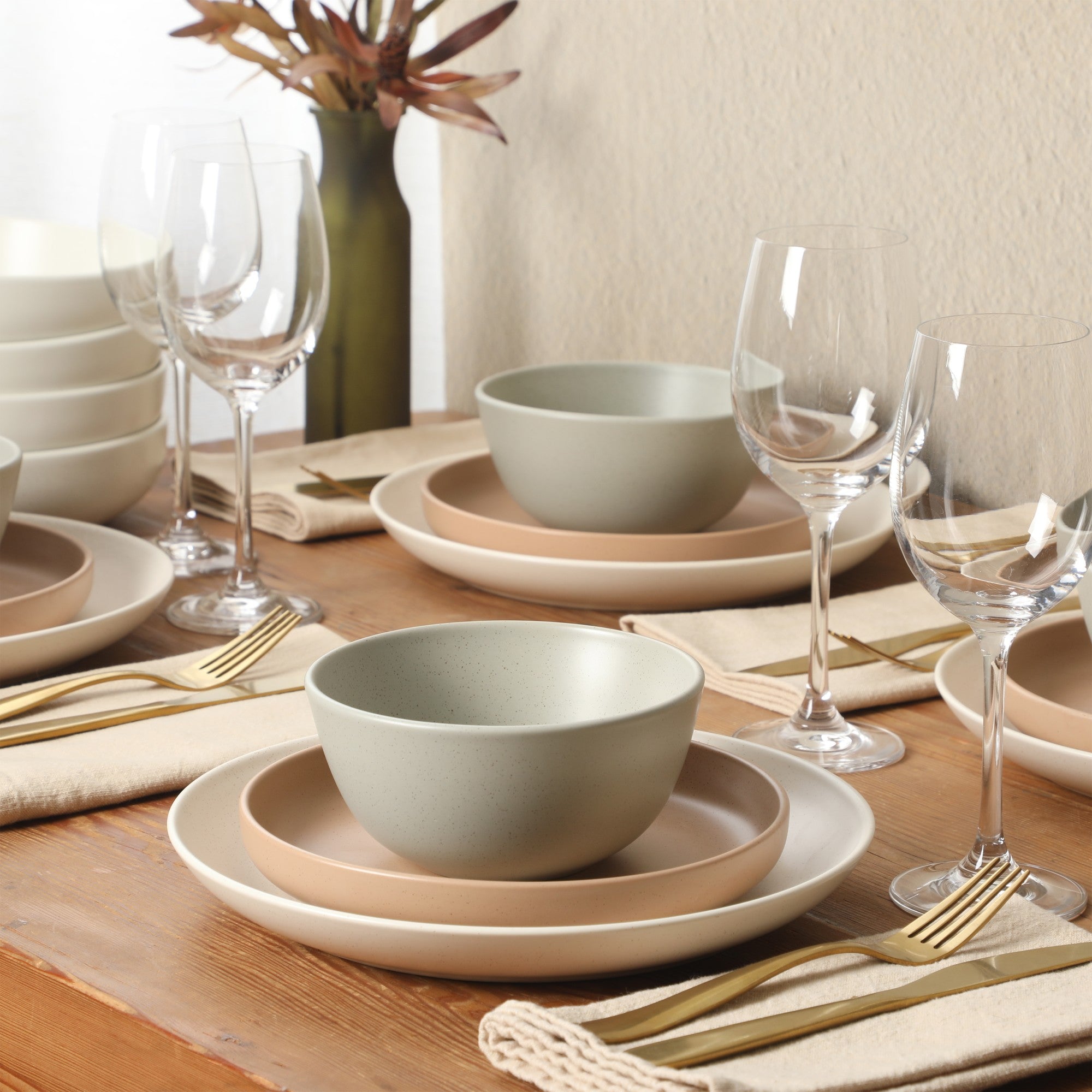 Gibson Elite Leeds Court Plates and Bowls Sets, 16-Piece Stoneware Dinnerware Sets, Round Speckle Reactive Glaze Dish Set, Service for 4 - Image 2