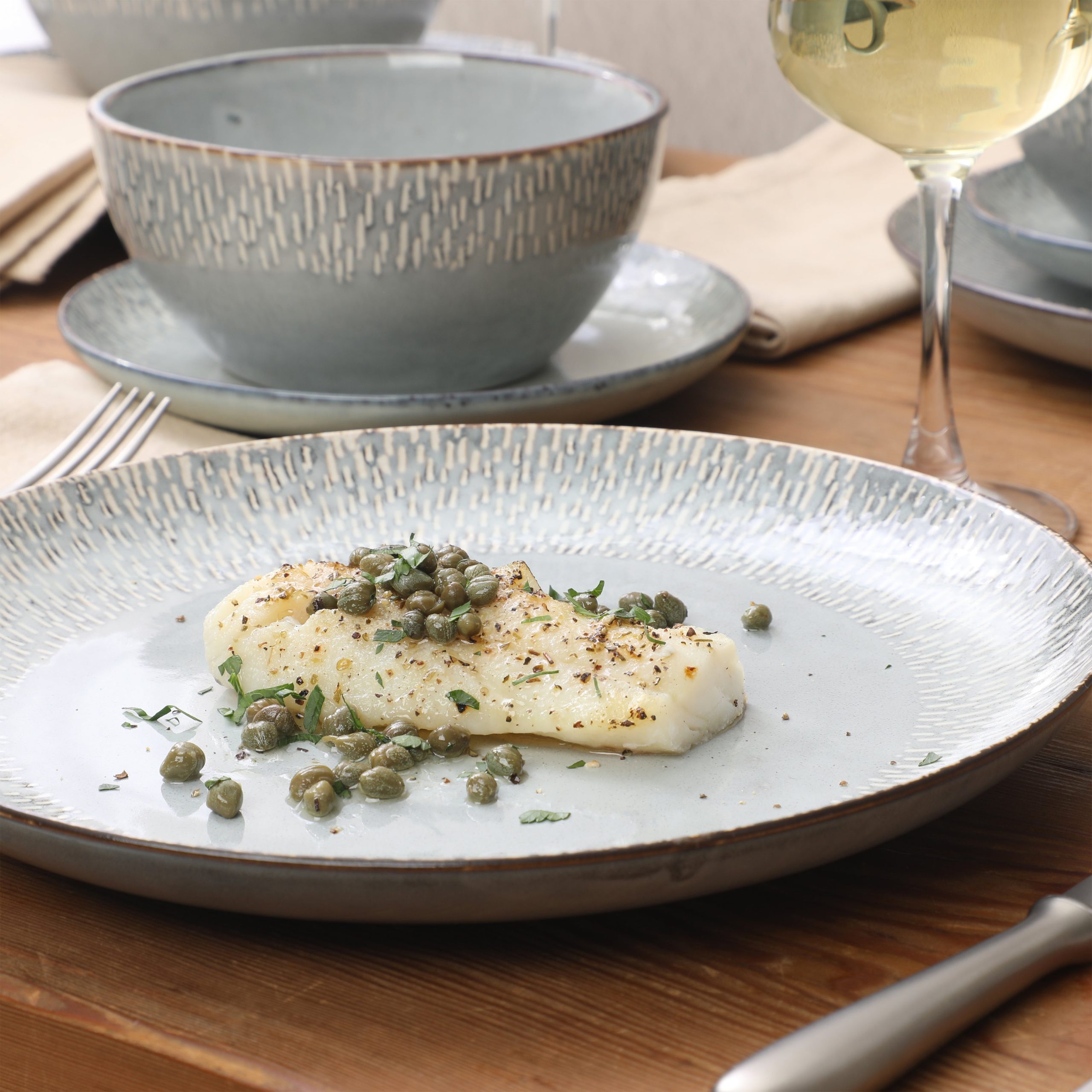Gibson Elite Jasper 16 Piece Plates and Bowls Reactive Glaze Dishes Stoneware Ceramic Dinnerware Set - Service for 4 - Taupe - Image 12