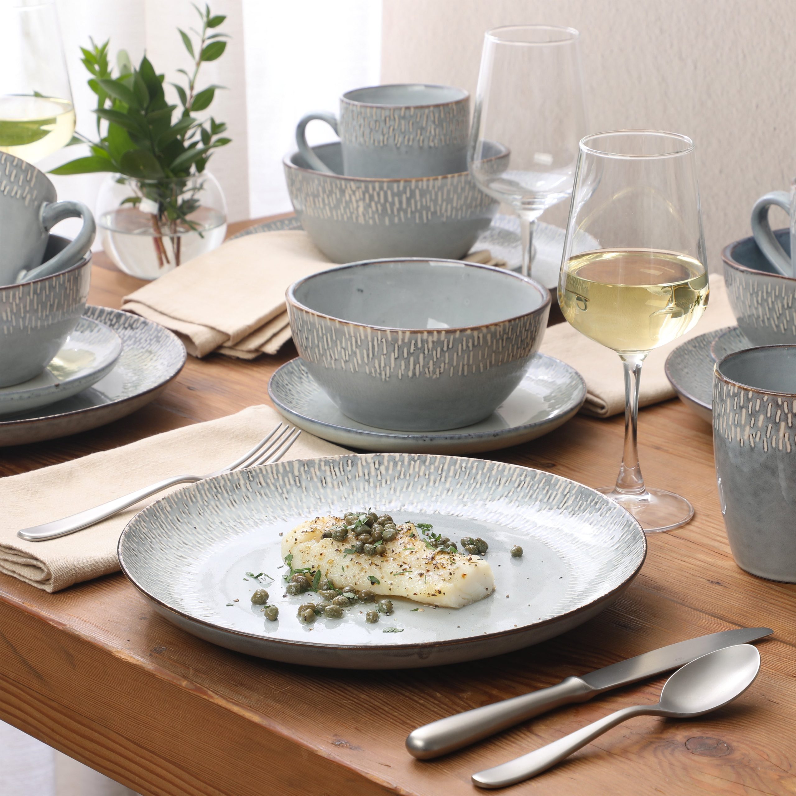 Gibson Elite Jasper 16 Piece Plates and Bowls Reactive Glaze Dishes Stoneware Ceramic Dinnerware Set - Service for 4 - Taupe - Image 9