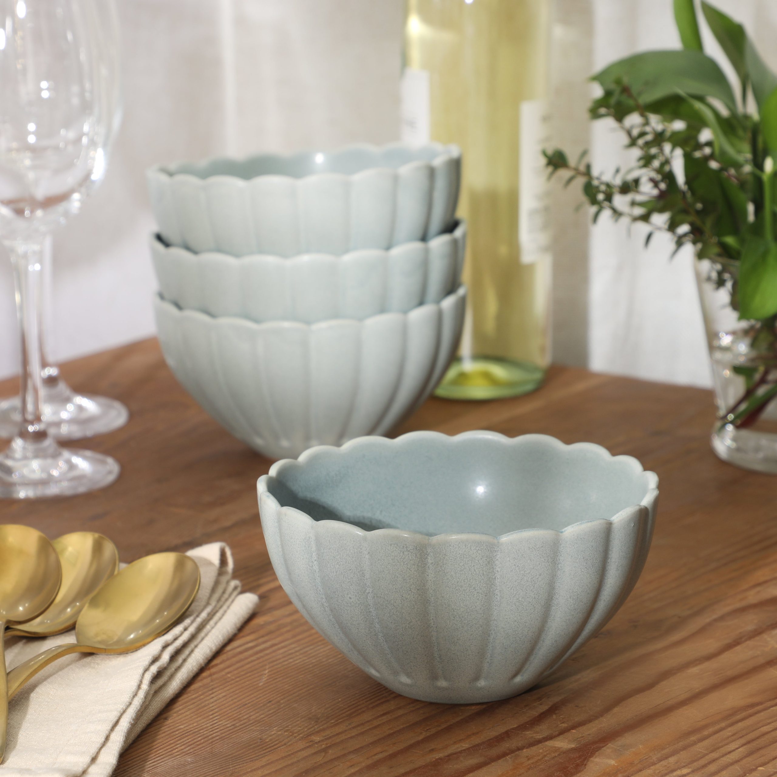 Gibson Elite Bistro Fleur Stoneware Cereal Bowls Set of 4, 5.5-Inch Scalloped Bowls, Fluted Kitchen Bowls for Cereal, Soup, Salad - Image 15