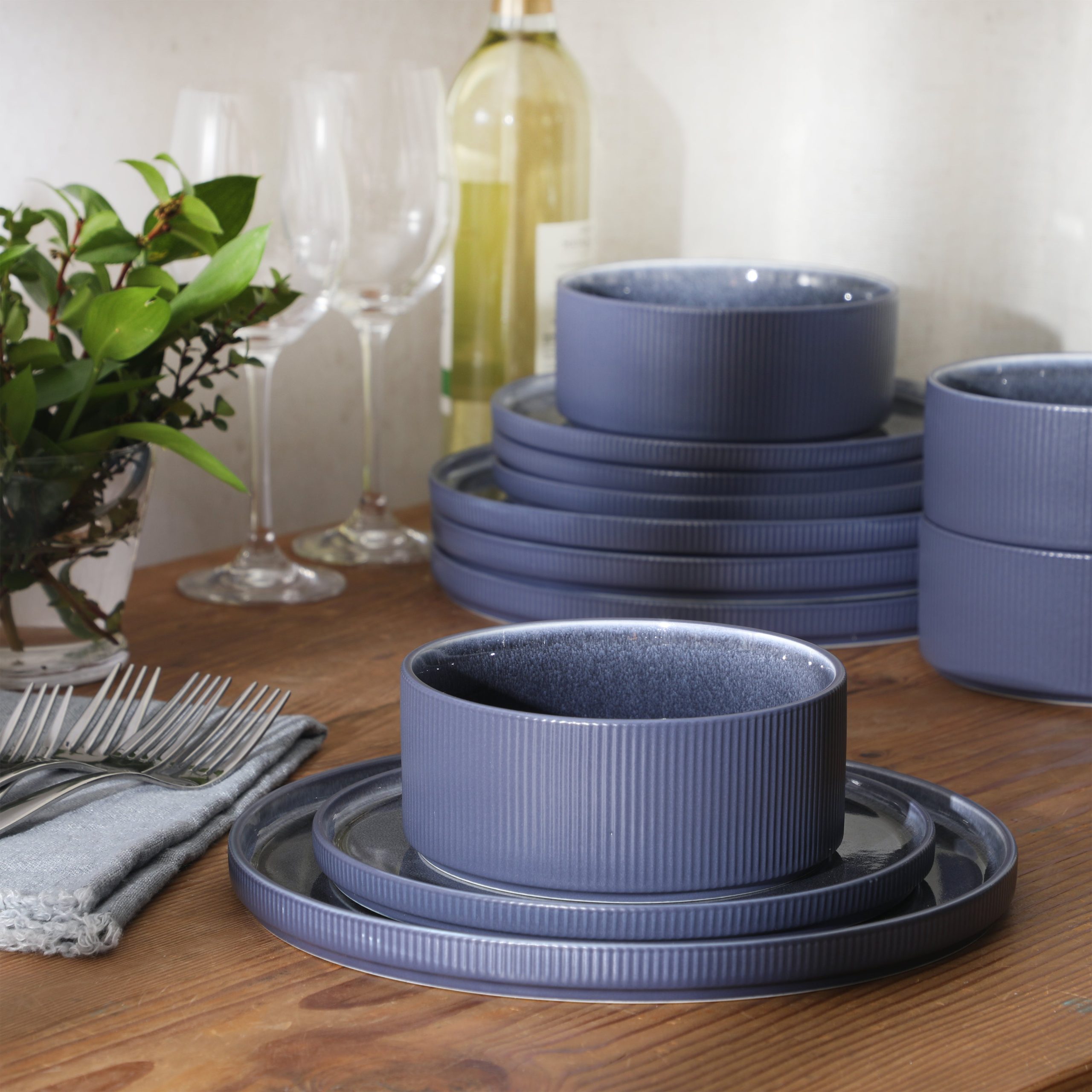 Gibson Elite Redrock Canyon 12-Piece New Bone China Dinnerware Set Service for 4, Reactive Glaze Plates and Bowls, Dishwasher Safe - Image 2