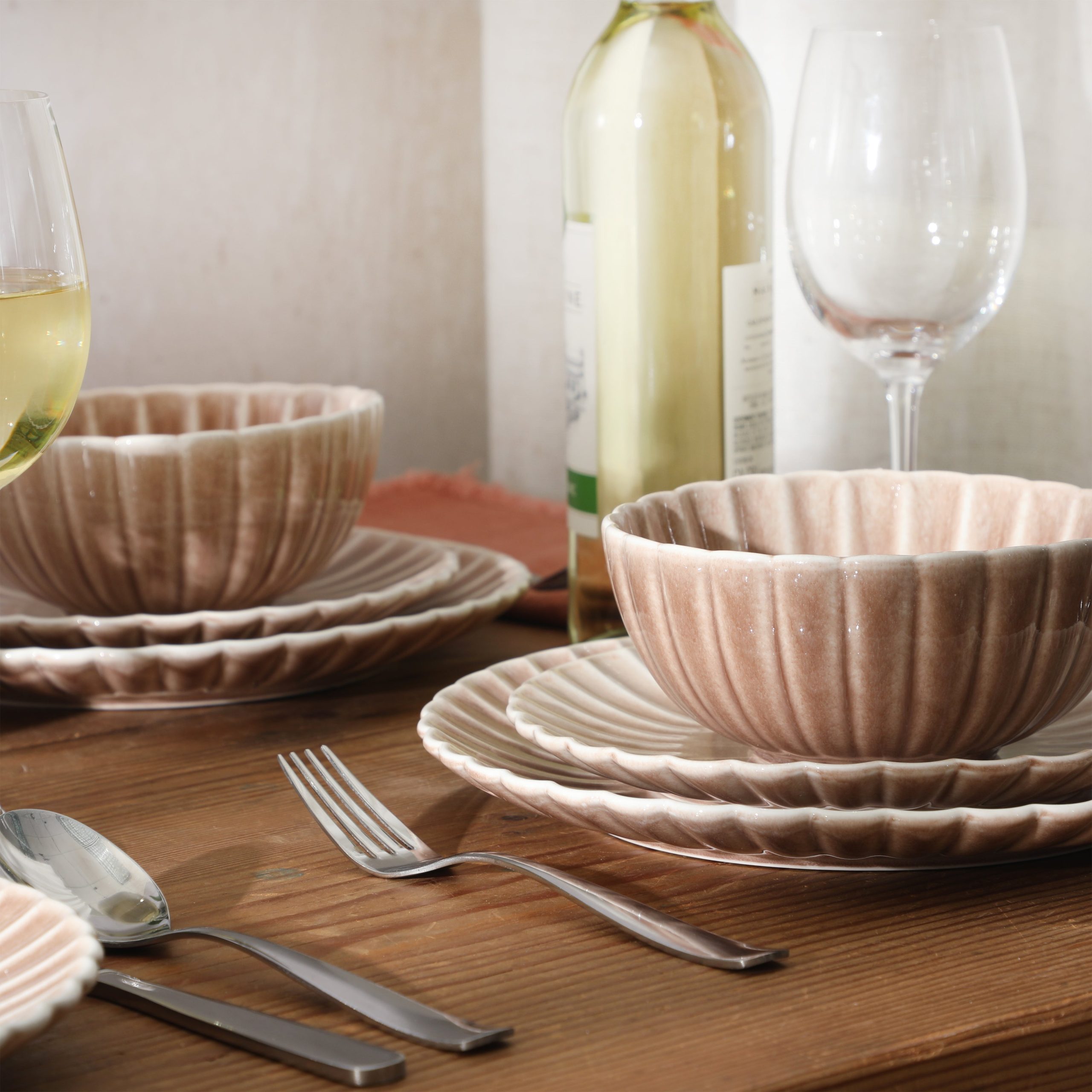 Gibson Elite Peach Orchard 12-Piece New Bone China Dinnerware Set Service for 4, Embossed Fluted Plates and Bowls, Dishwasher Safe - Image 5