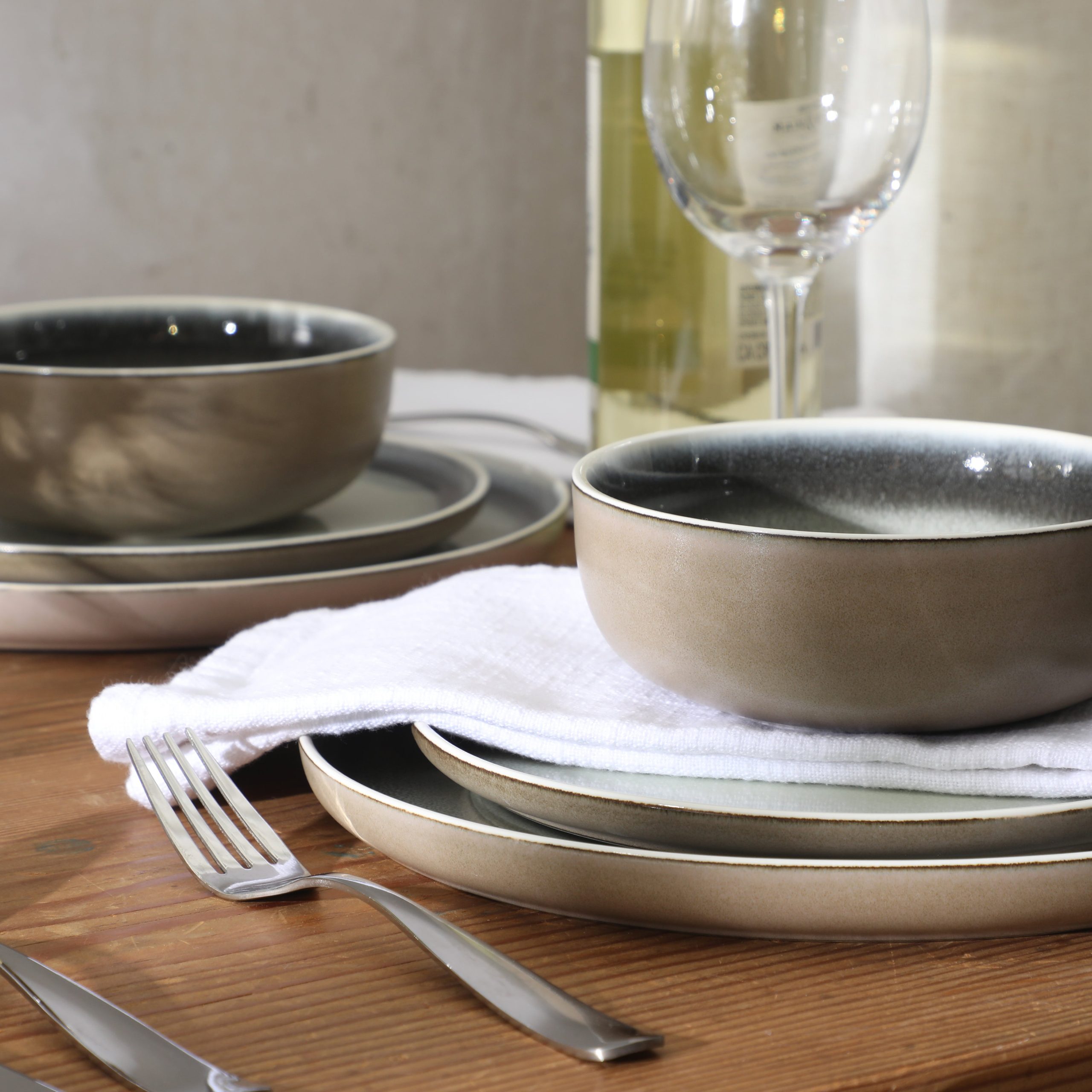 Gibson Elite Island Bay 12-Piece New Bone China Dinnerware Set Service for 4, Reactive Glaze Plates and Bowls, Dishwasher Safe - Image 6