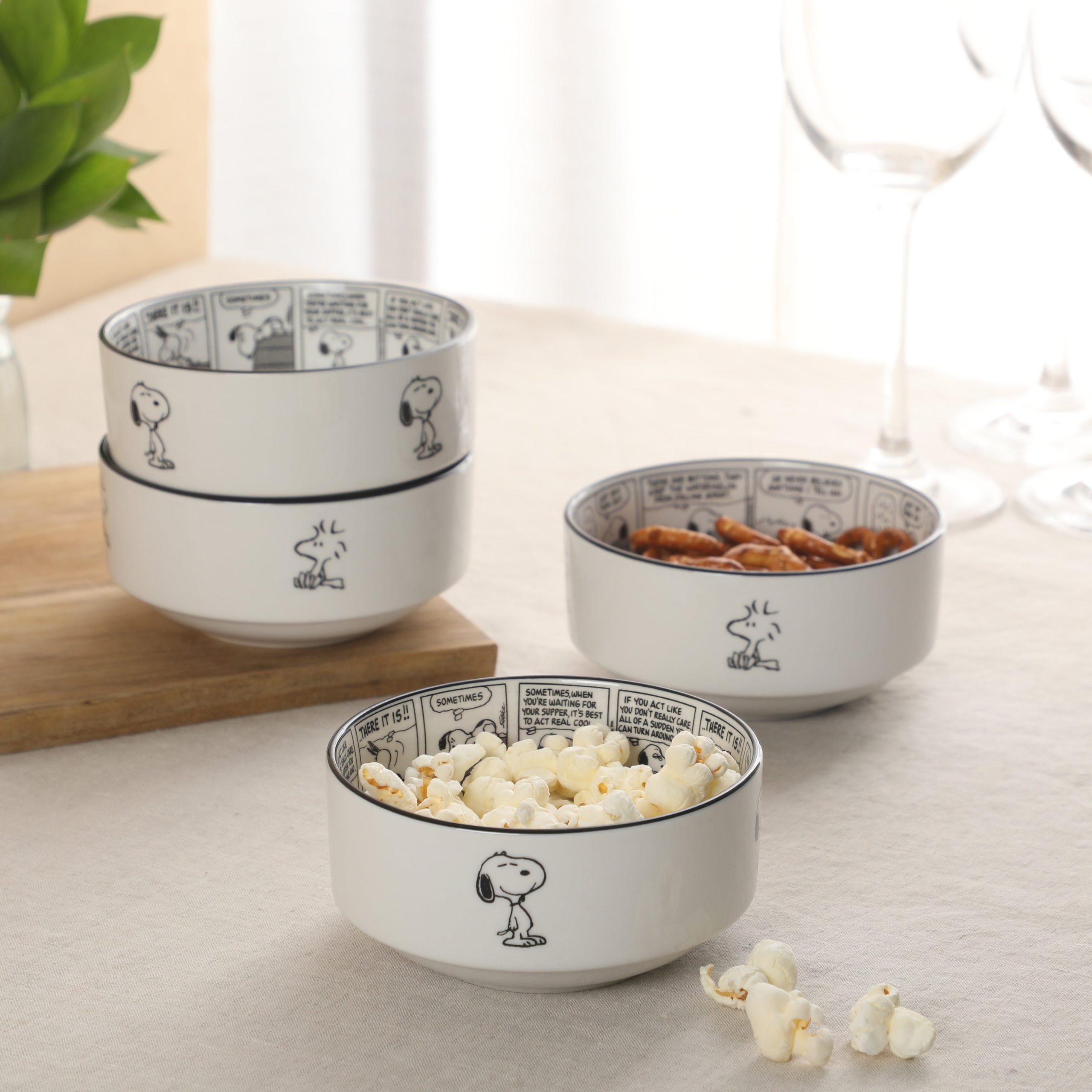 Peanuts Snoopy Cereal Bowls, Set of 4, 4.5-Inch Porcelain Snack Bowls for Ice Cream and Dessert, Sunday Comic Strip Design with Snoopy and Woodstock - Image 7