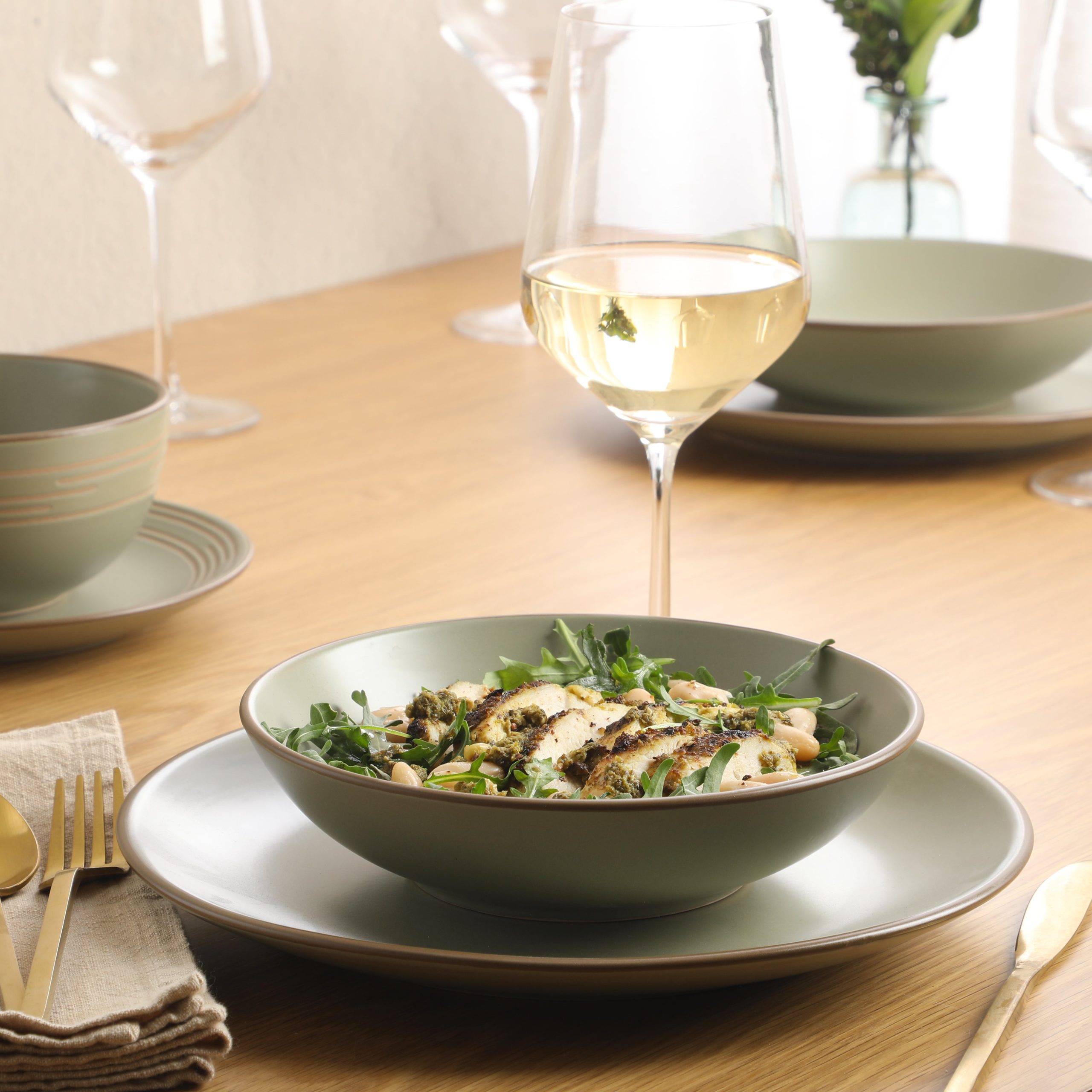 Gibson Home Chiswick House 16-Piece Stoneware Dinnerware Set, Round Plates and Bowls Set for 4, White with Wax Relief Embossed Rim Detail, Dishwasher Safe – Dinner Plate, Salad Plate & Cereal Bowl - Image 15