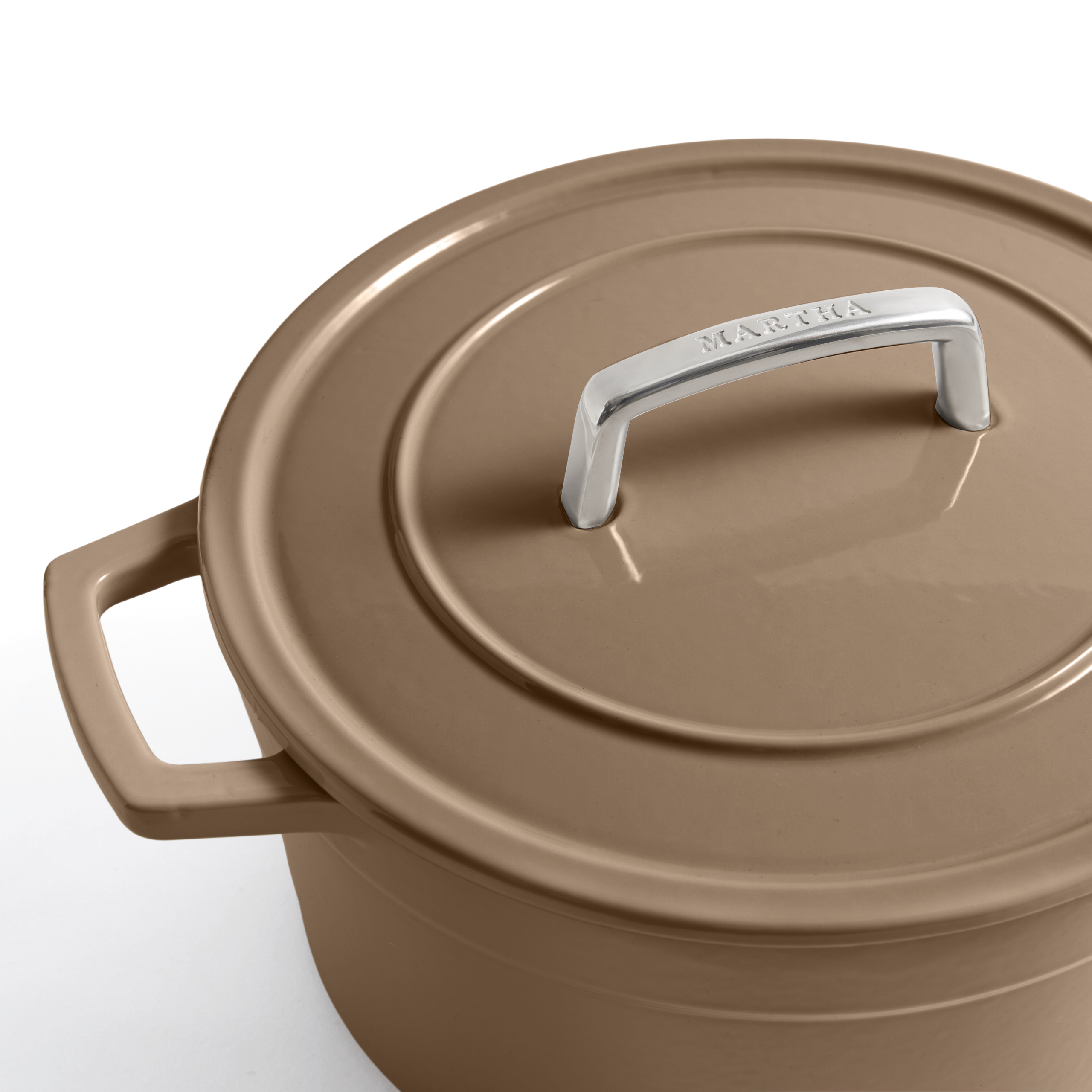 Martha by Martha Stewart 5-Quart Enameled Cast Iron Dutch Oven w/ Lid - Image 4
