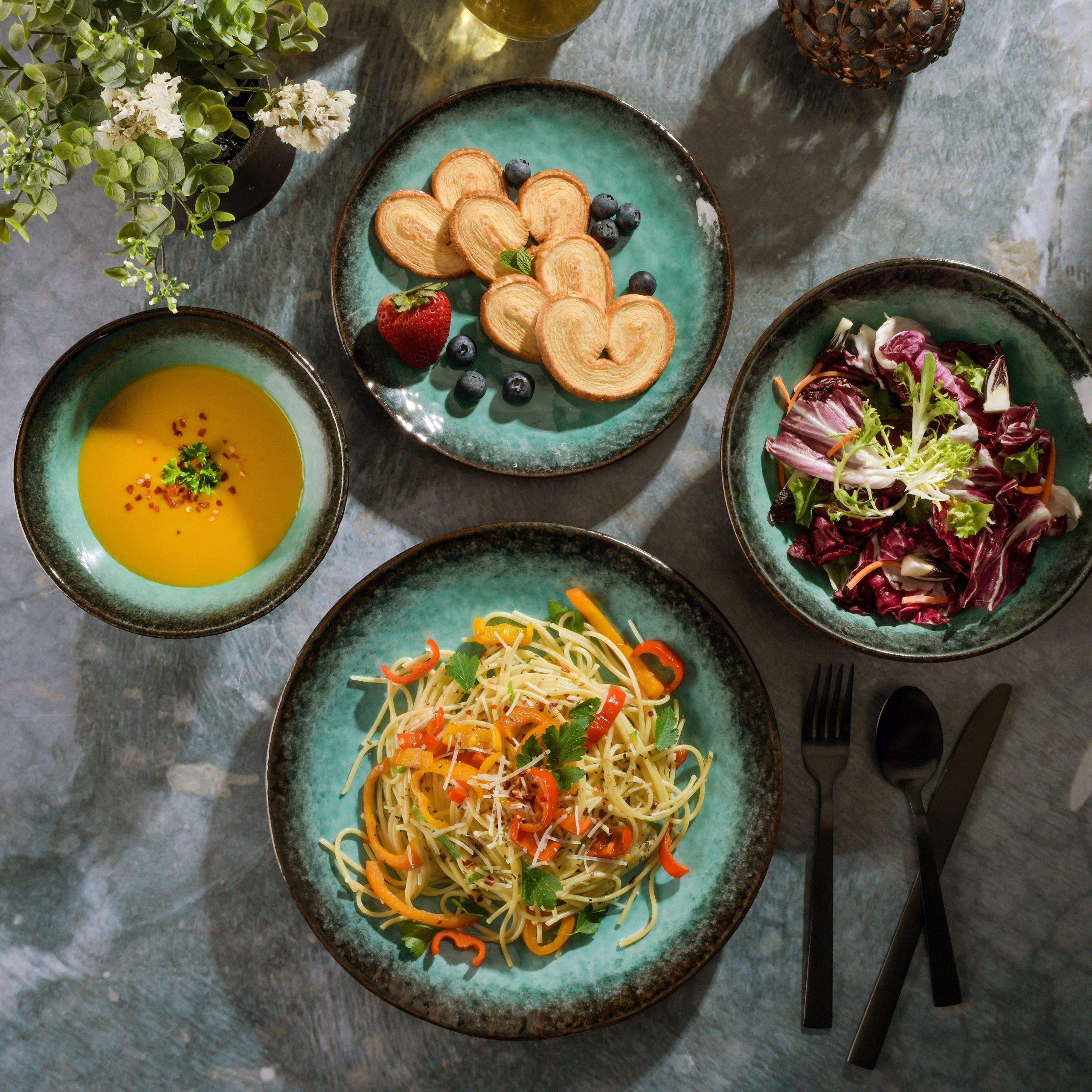 Gibson Elite Green Lantern 16-Piece Double Bowl Reactive Terracotta Dinnerware Set - Image 2