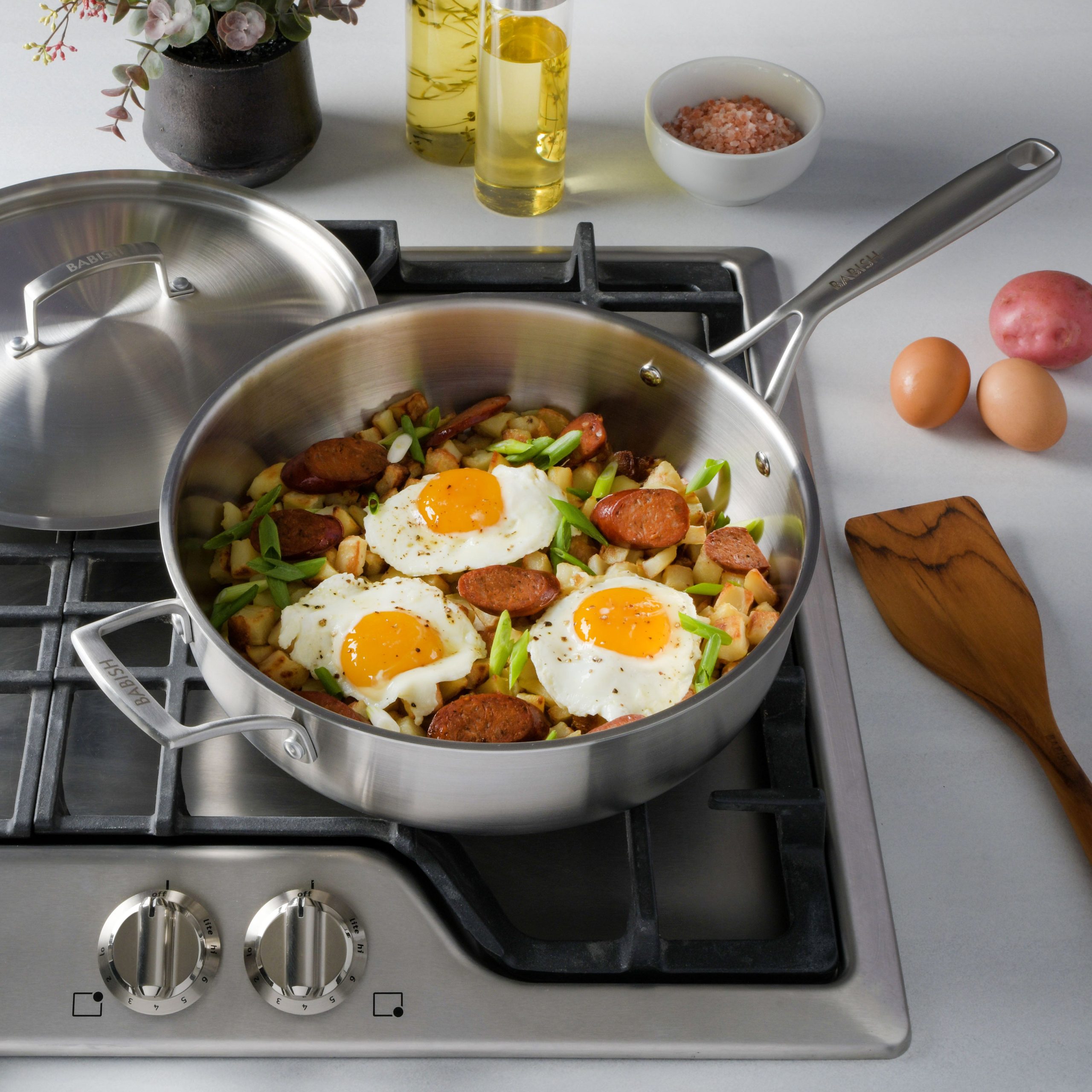Babish Tri-Ply Stainless Steel Professional Grade Saute Pan w/Lid, 5-Quart - Image 3